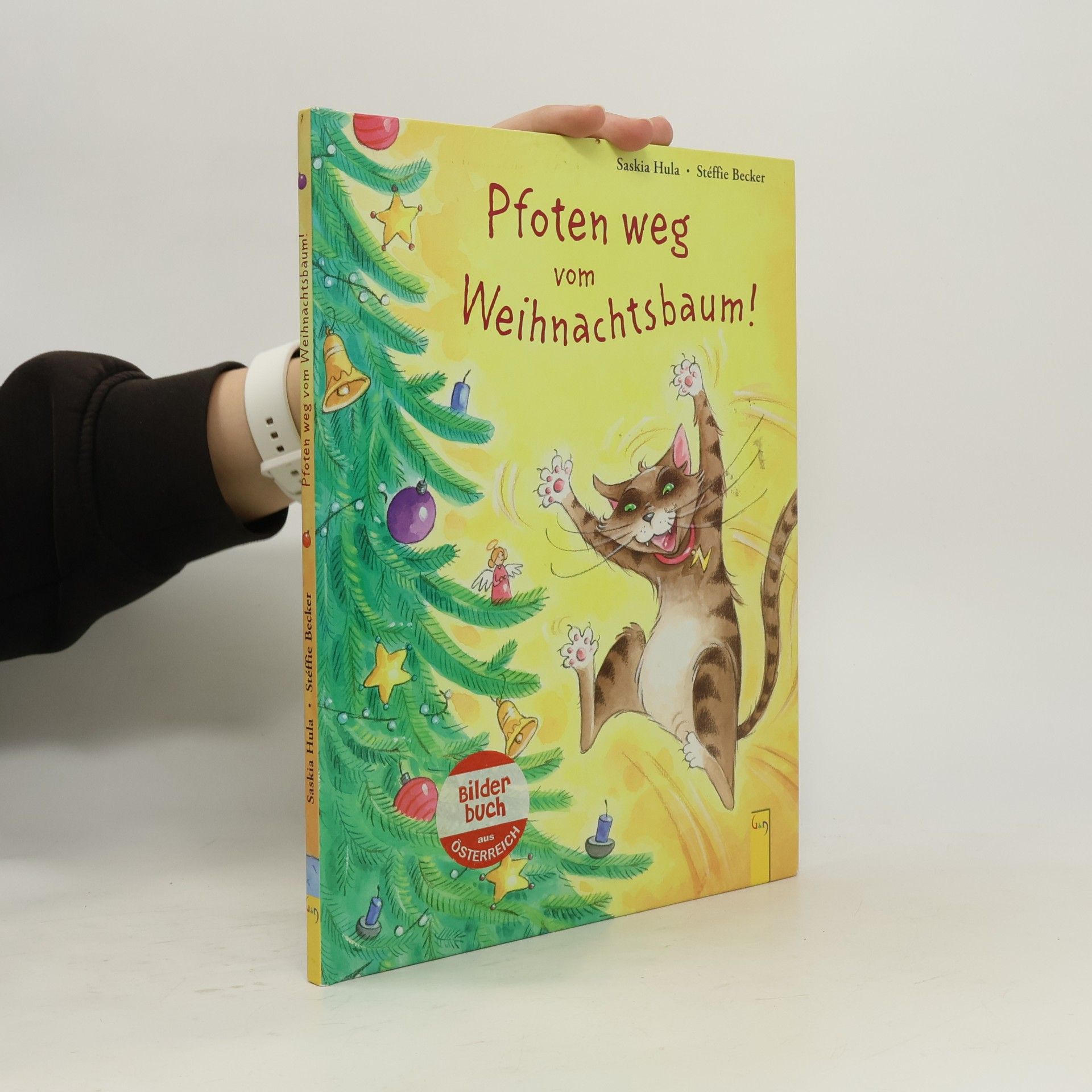 Pfoten weg vom Weihnachtsbaum!