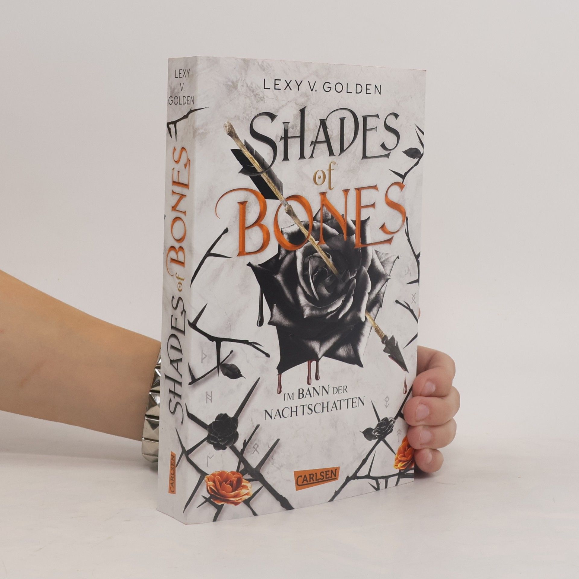 Shades of Bones. Im Bann der Nachtschatten (Scepter of Blood 2)