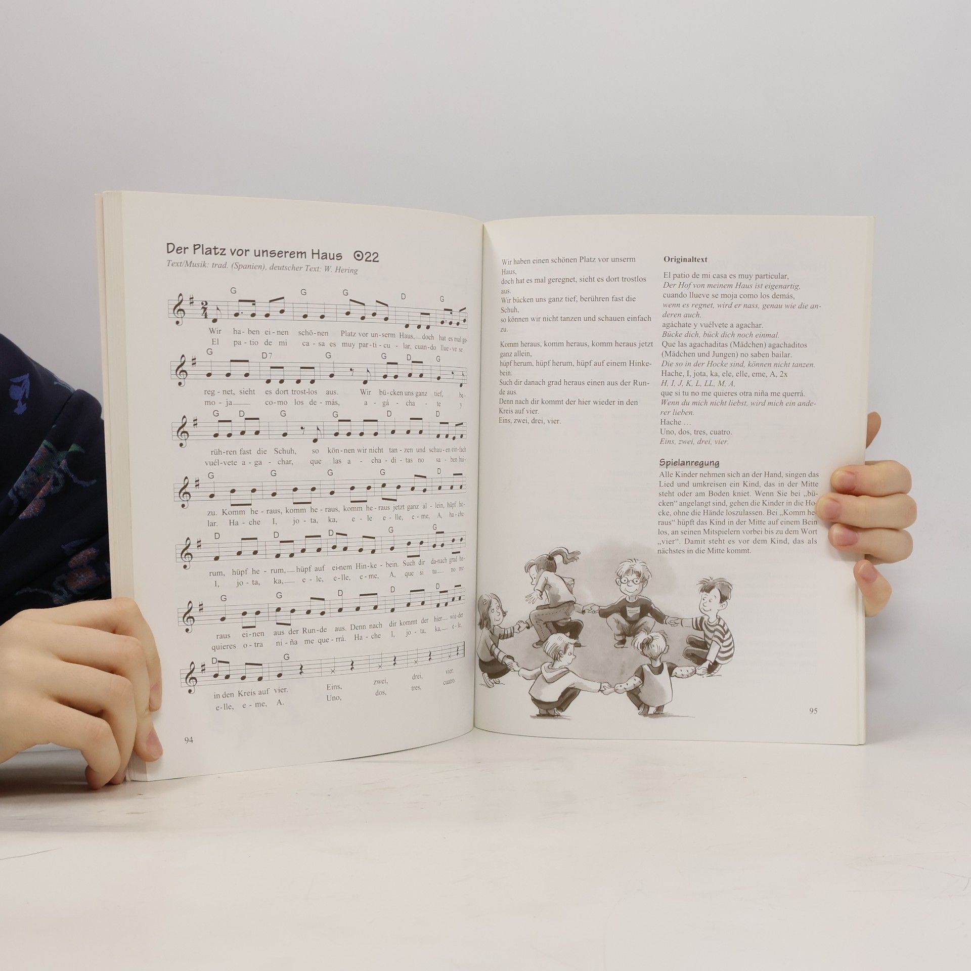 Wolfgang Hering Bewegungshits von Moskau bis Marokko. Interkulturelle Lieder, Klatschverse, Kreistänze und rhythmische Spielideen für Kids im Vor- und Grundschulalter - mit deutschen und mehrsprachigen Liedtexten