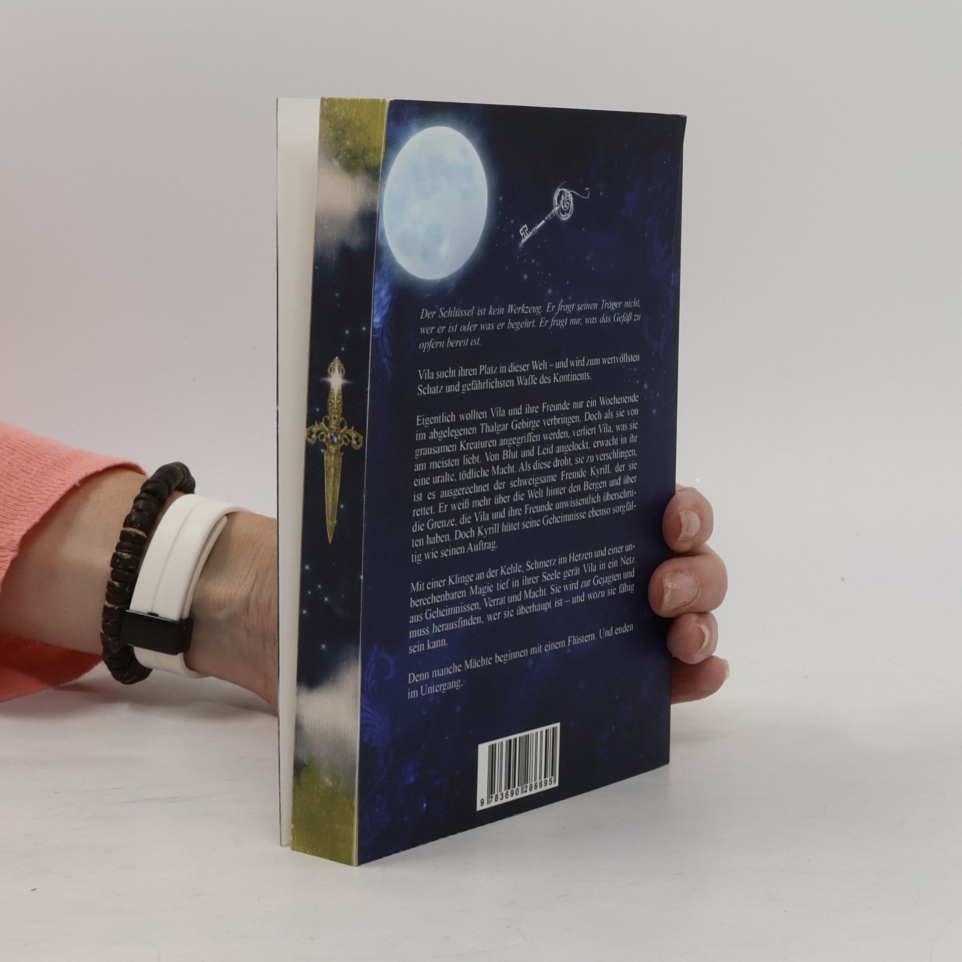 Lainey Darson A Whisper of Gold and Silver: Das Erwachen | Der Auftakt der spannenden Romantasyreihe von Lainey Darson