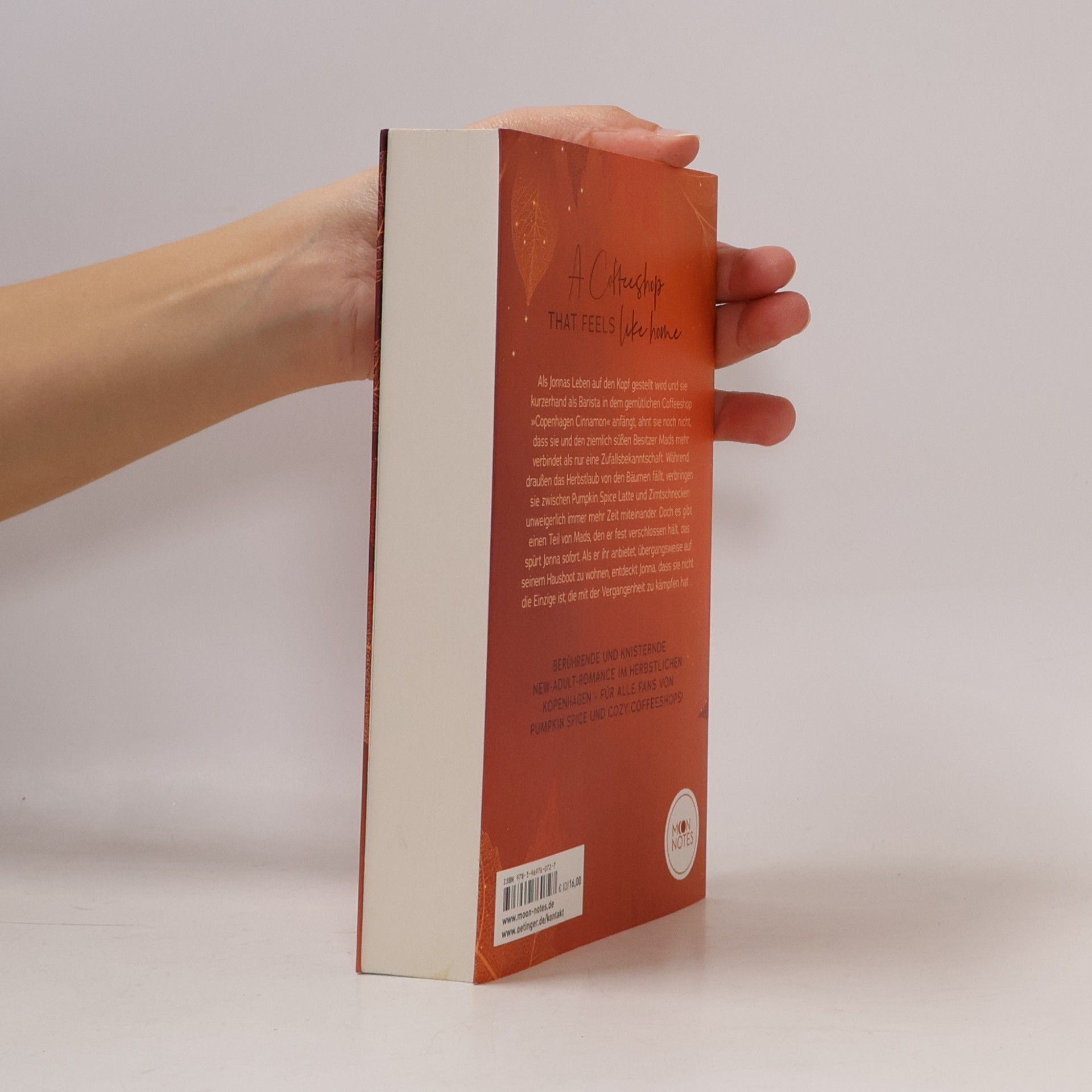 Stefanie Neeb Copenhagen Cinnamon 1. Delicate