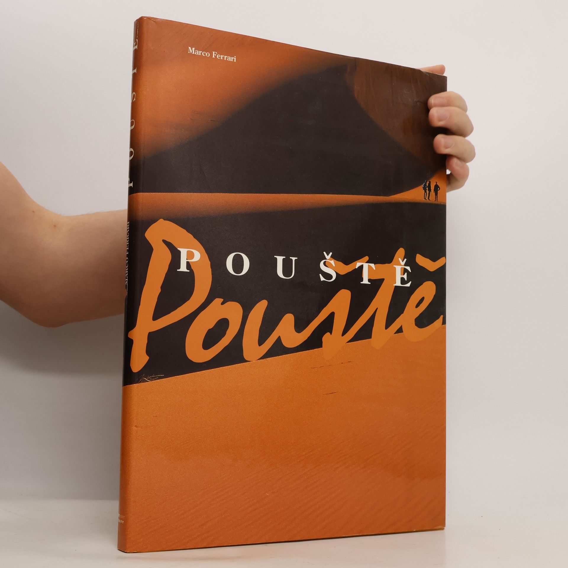 POUŠTĚ