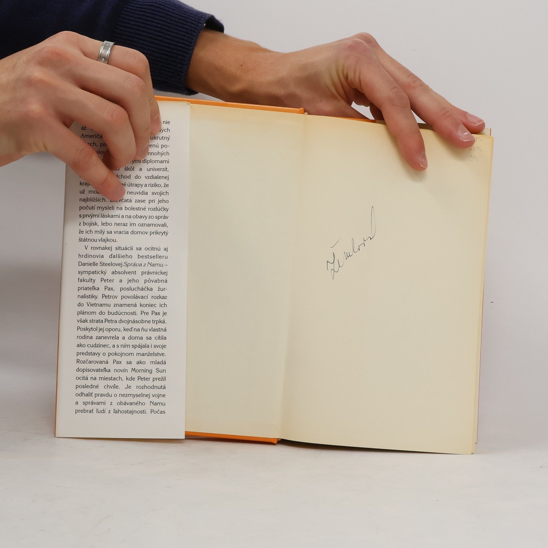 Danielle Steel Zpráva z Namu