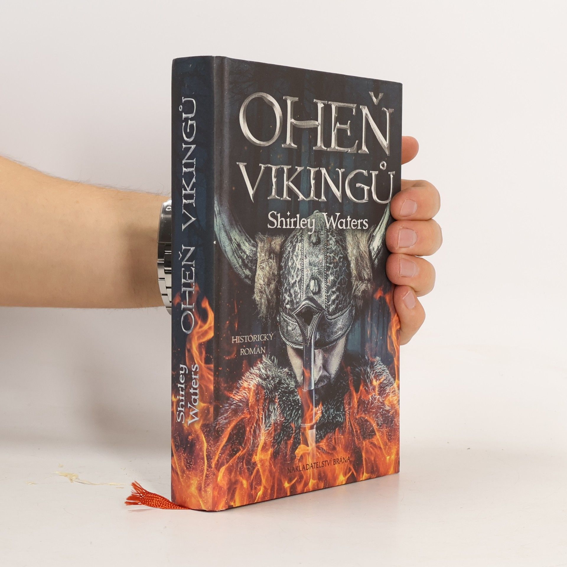 Shirley Waters Oheň Vikingů