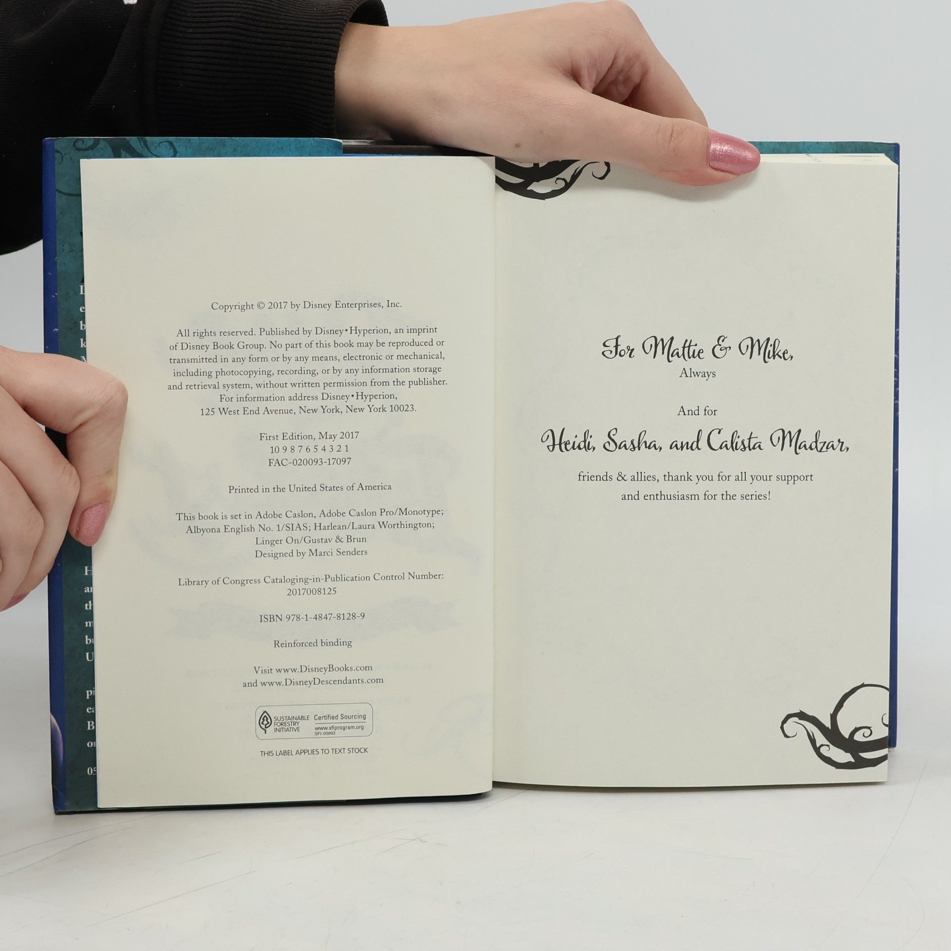 Melissa De la Cruz Descendants - 3: Rise of the Isle of the Lost - Exclusive Edition