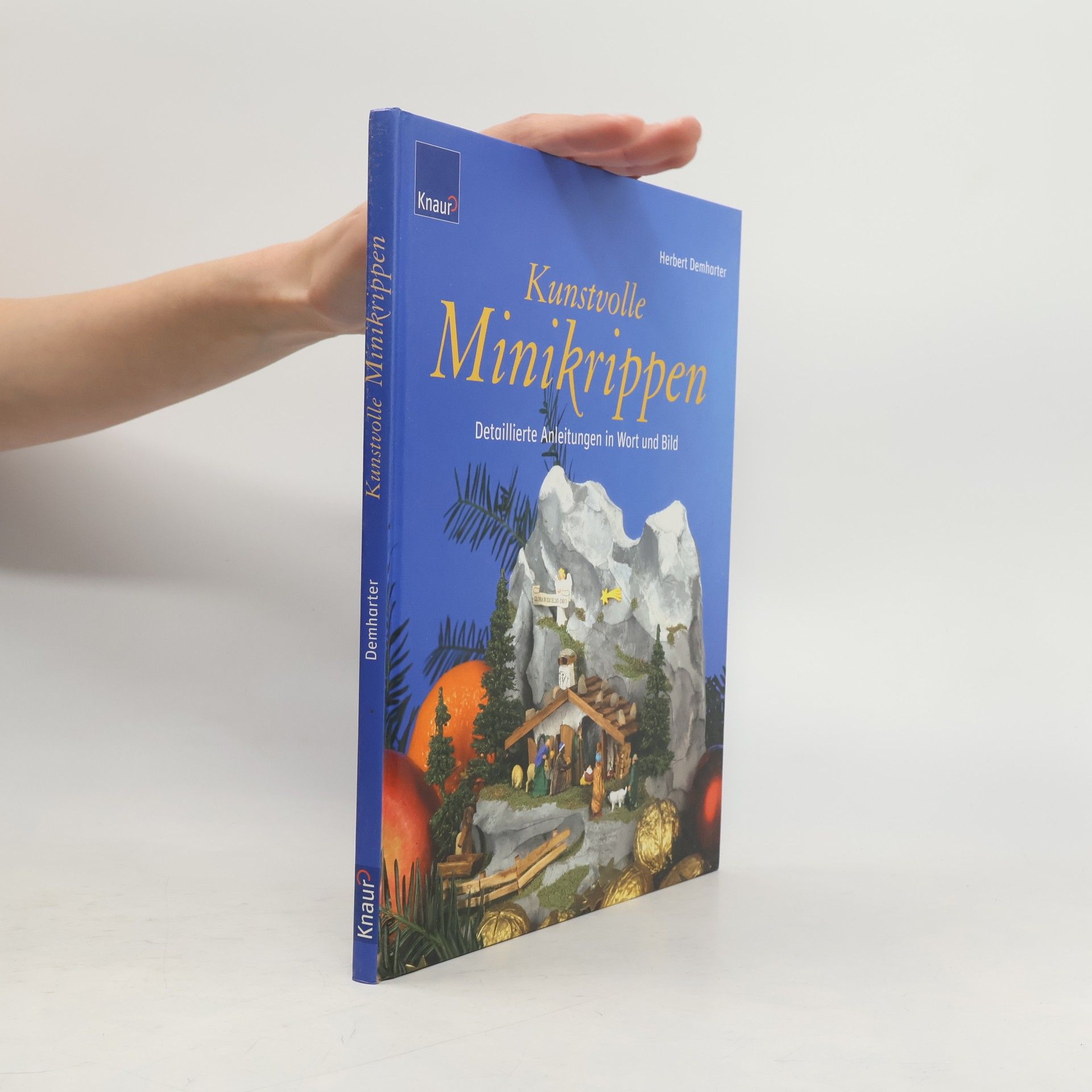 Kunstvolle Minikrippen