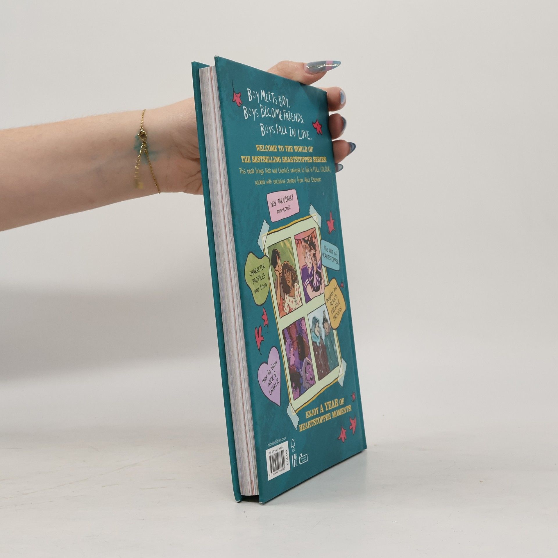 Alice Oseman The Heartstopper yearbook