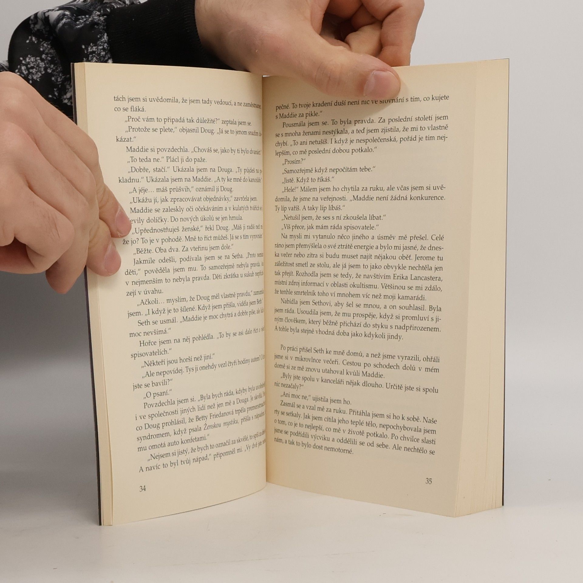 Richelle Mead Sny. Sukuba. 3. díl