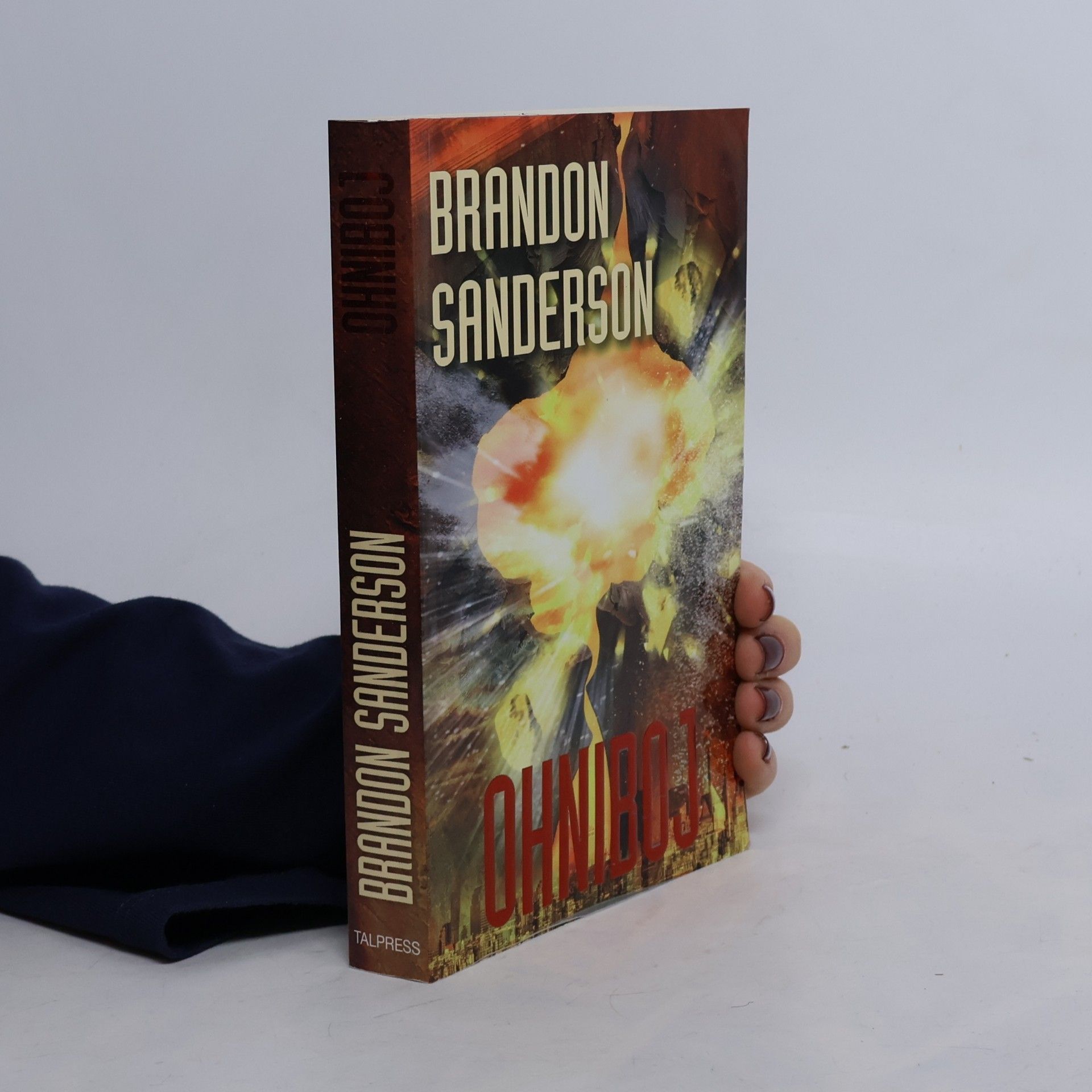 Brandon Sanderson Ohniboj