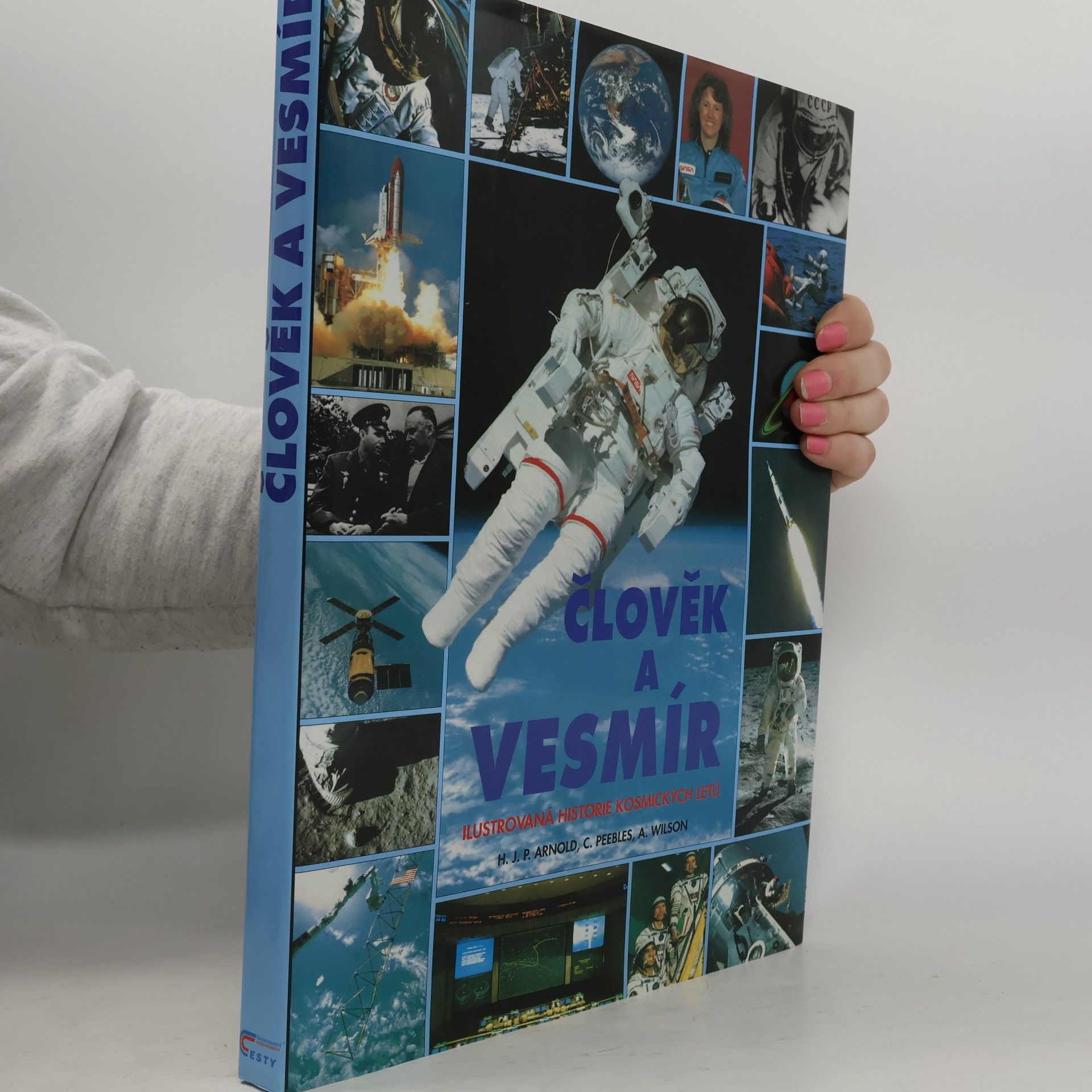 Harry John Philip Arnold Člověk a vesmír