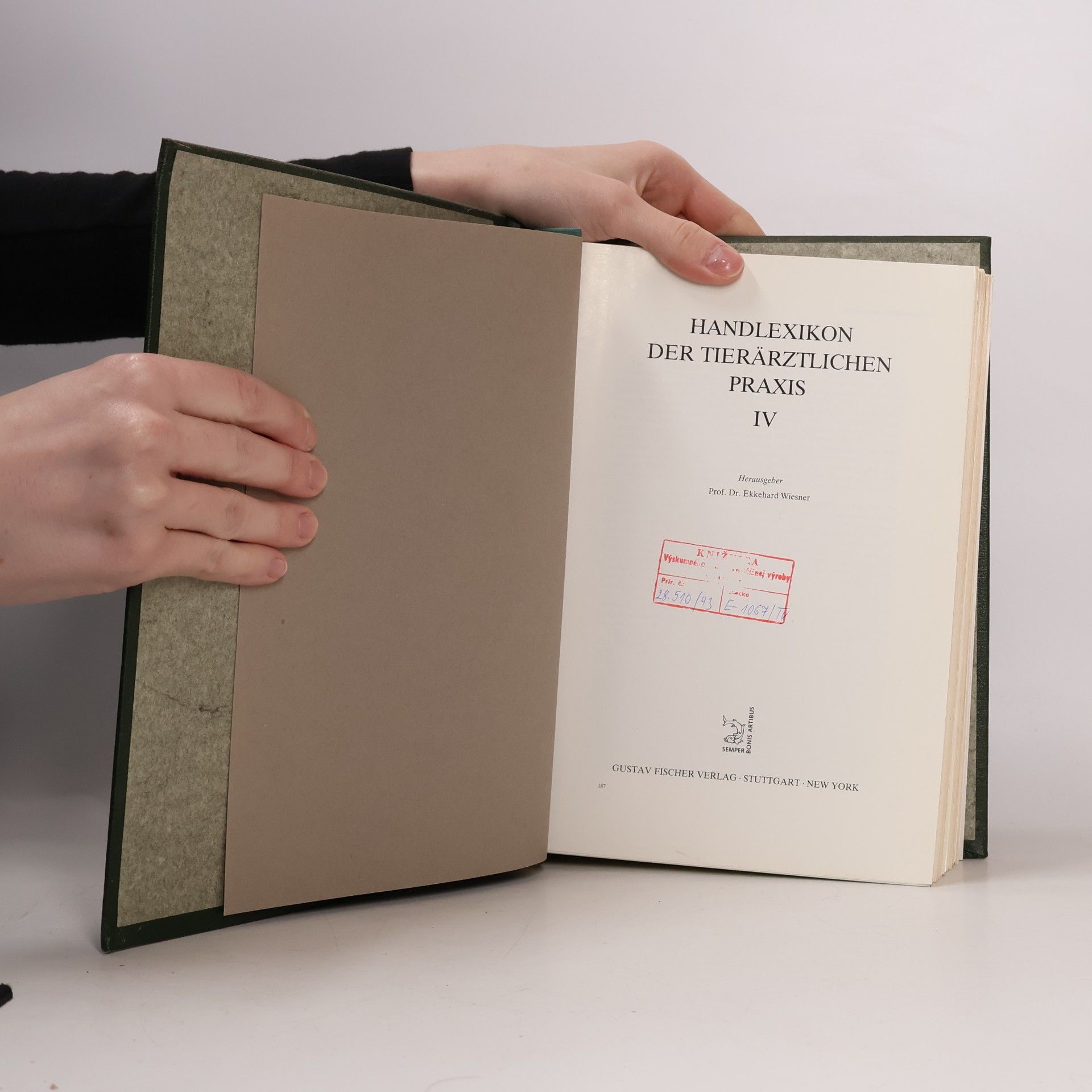 Ekkehard Wiesner Handlexikon der tierärztlichen Praxis IV.