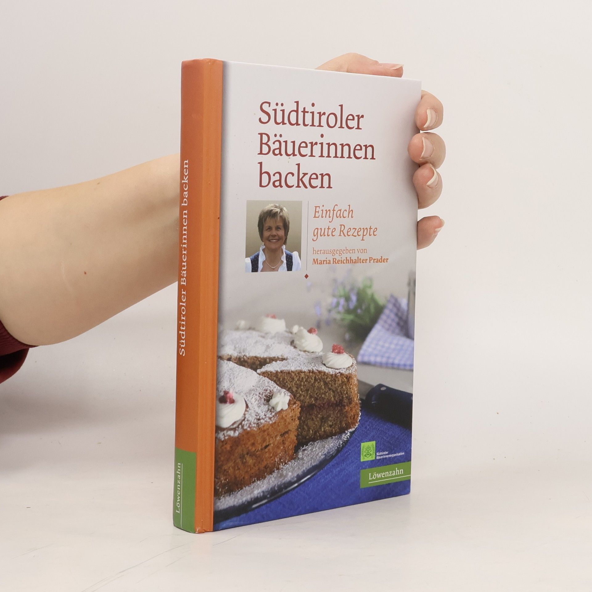 Südtiroler Bäuerinnen backen