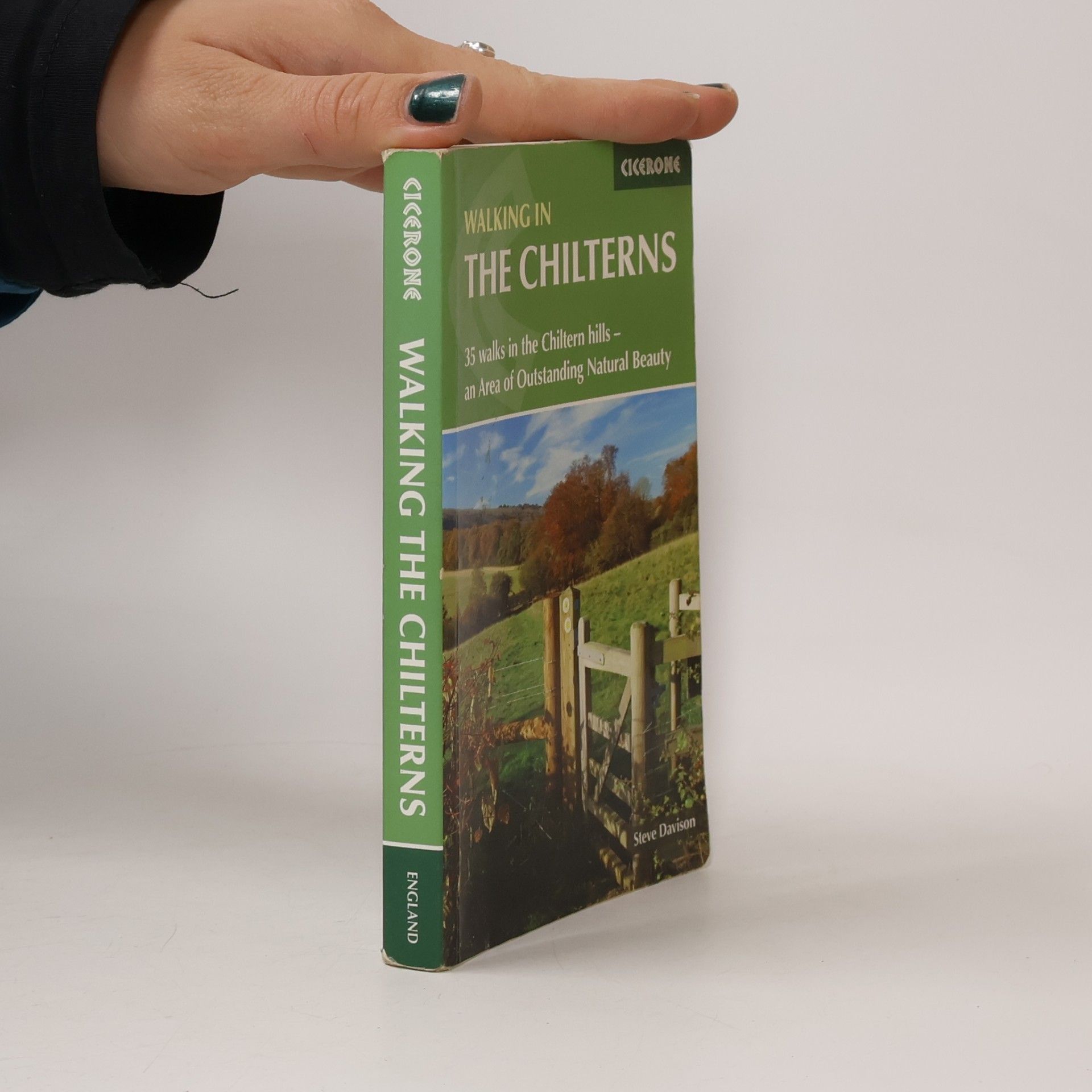 Cicerone Guidebooks: Walking in the Chilterns