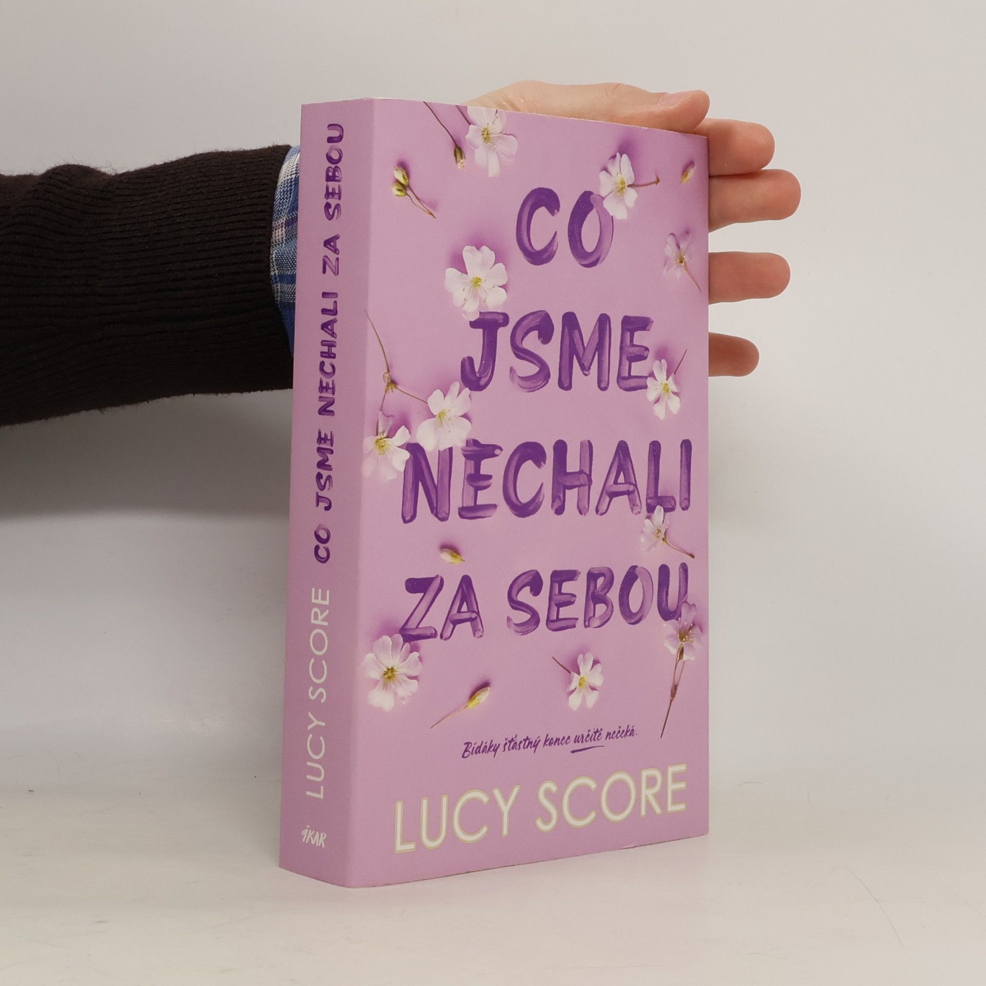 Lucy Score Co jsme nechali za sebou