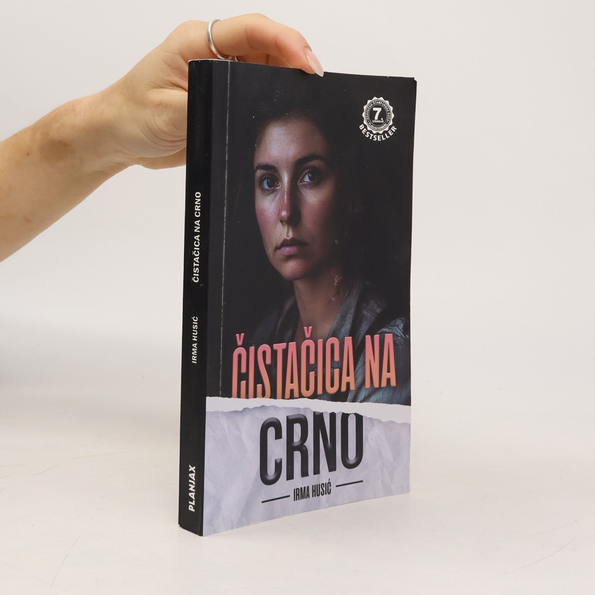 Irma Husić Čistačica na crno