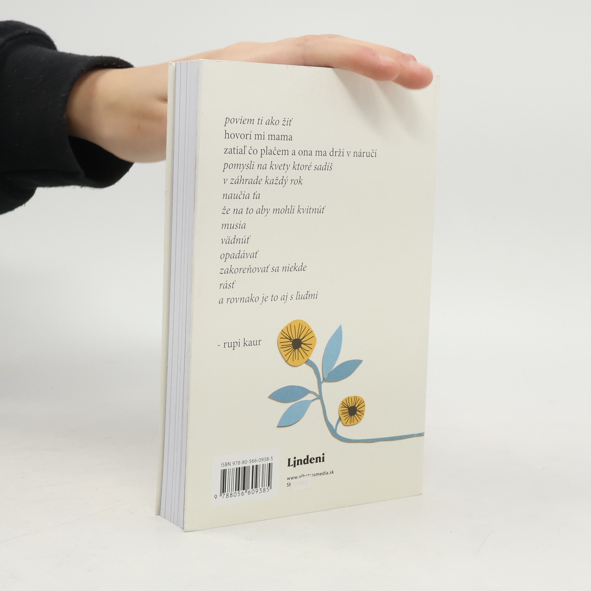Rupi Kaur Slnko a jeho kvety