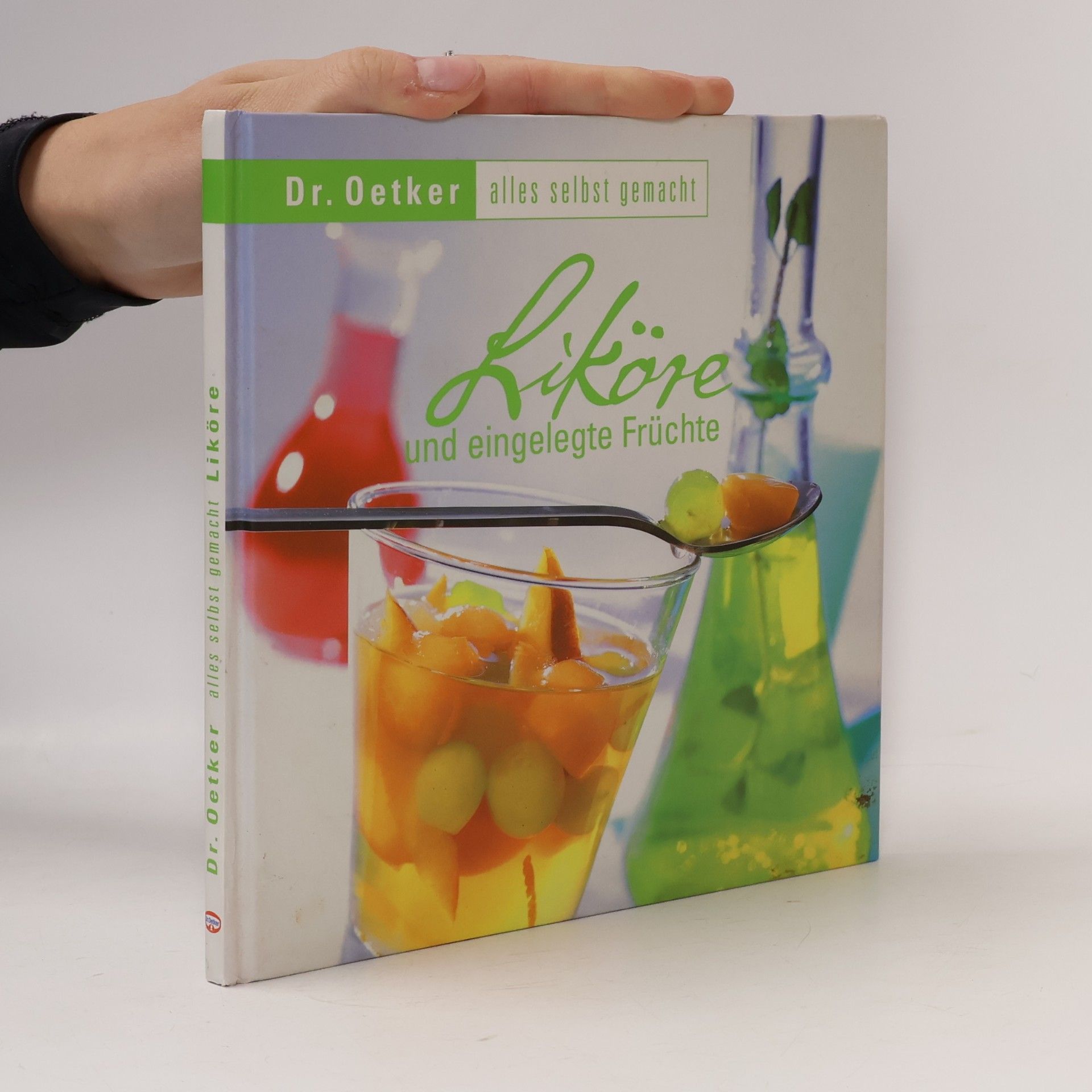 Liköre und eingelegte Früchte