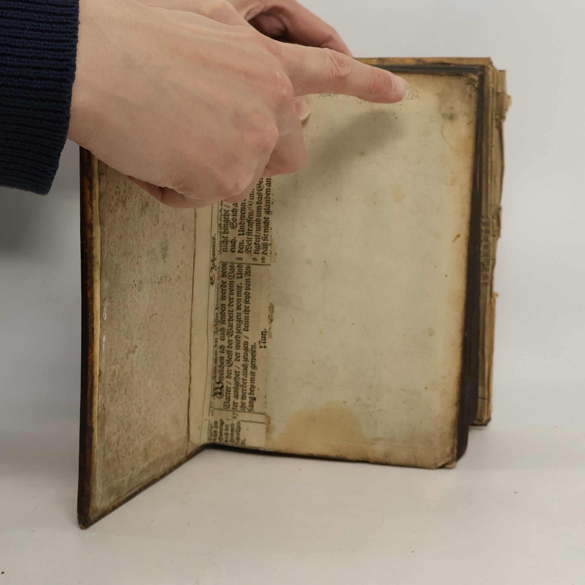 Johann Hübner Neu-vermehrtes und verbessertes Reales Staats- Zeitungs- und Conversations-Lexicon