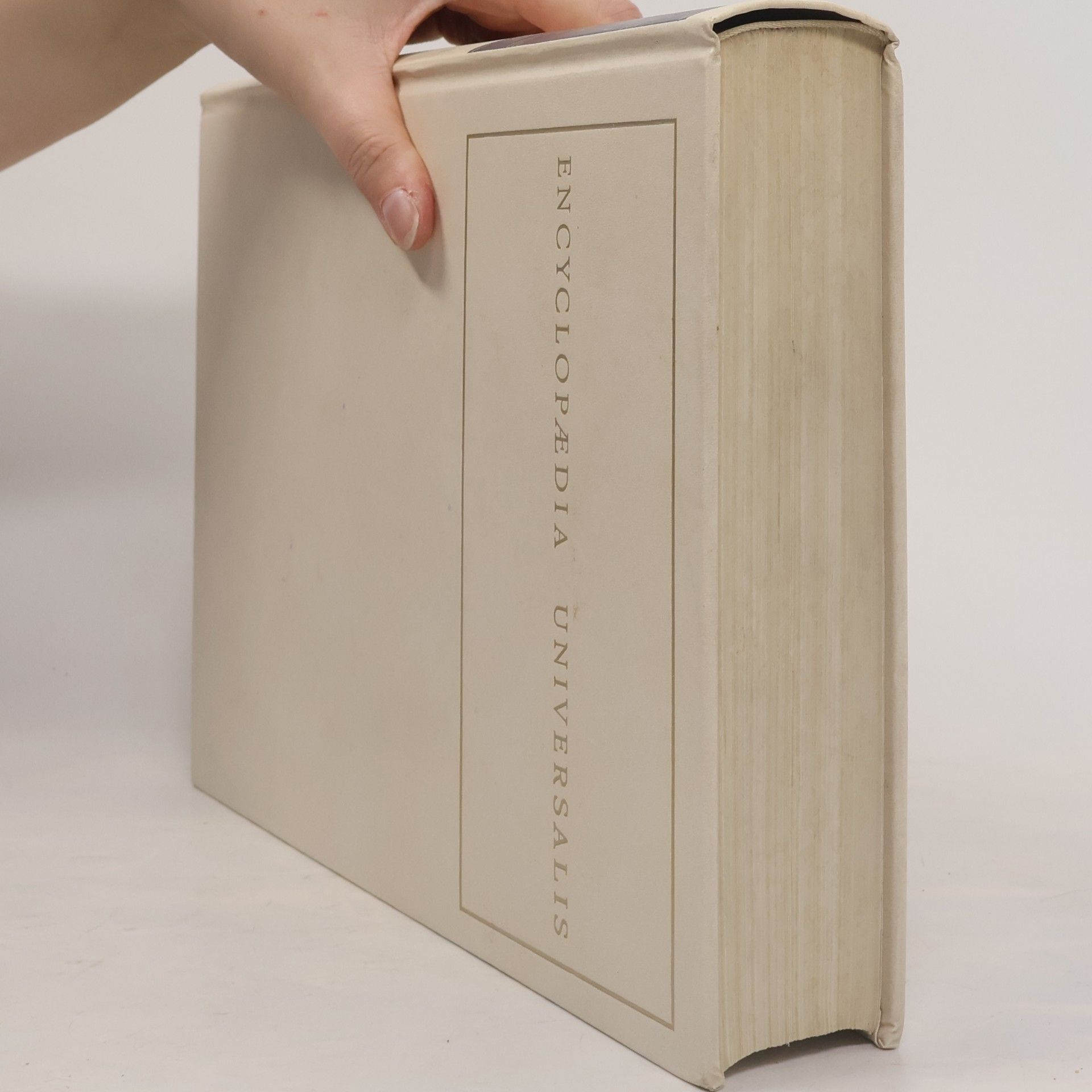 Various authors Encyclopædia Universalis 4
