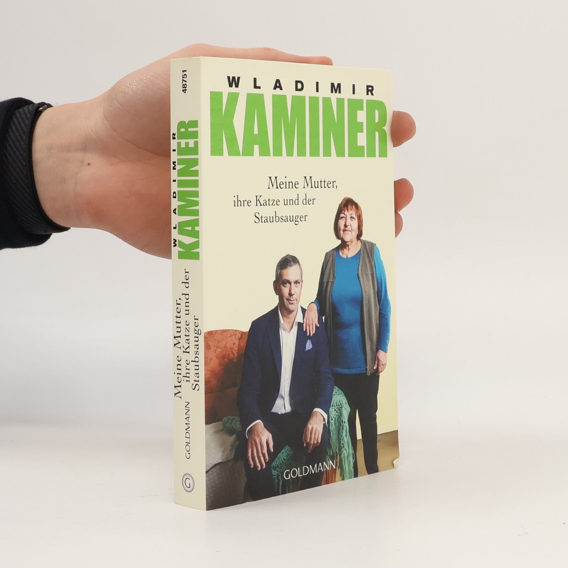 Meine Mutter, ihre Katze und der Staubsauger