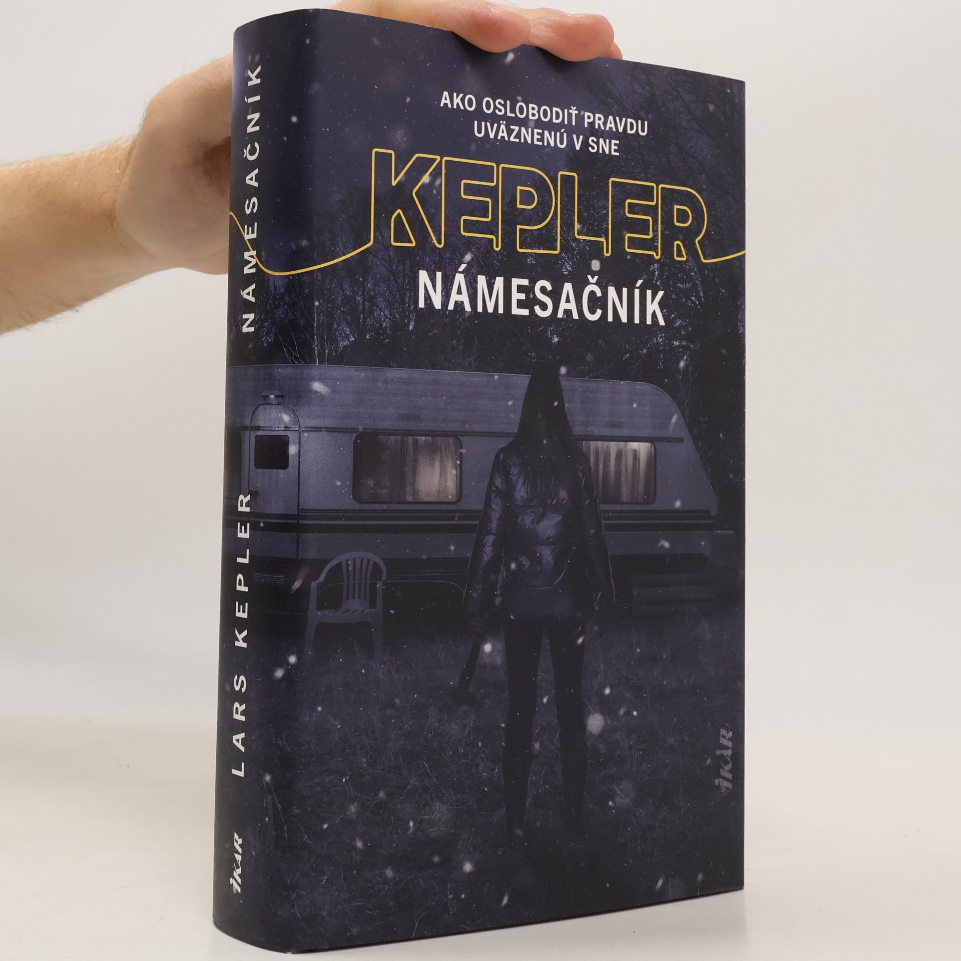 Lars Kepler Námesačník