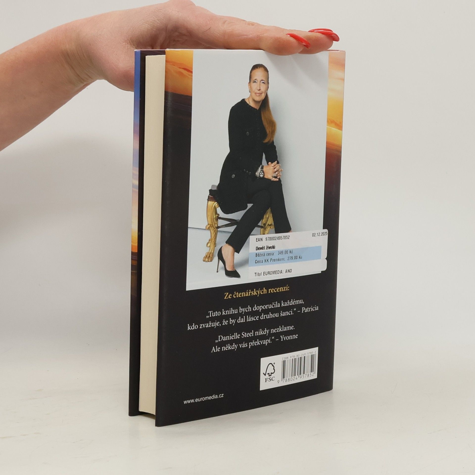 Danielle Steel Devět životů