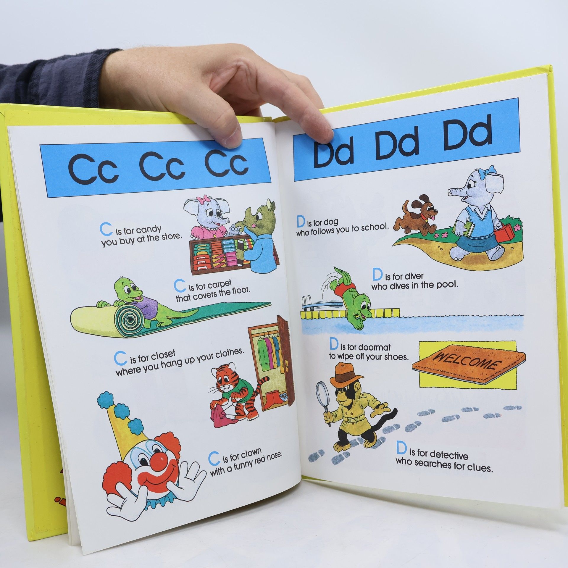 M. C. Leeka Words and Counting Storybooks: Words from A-Z