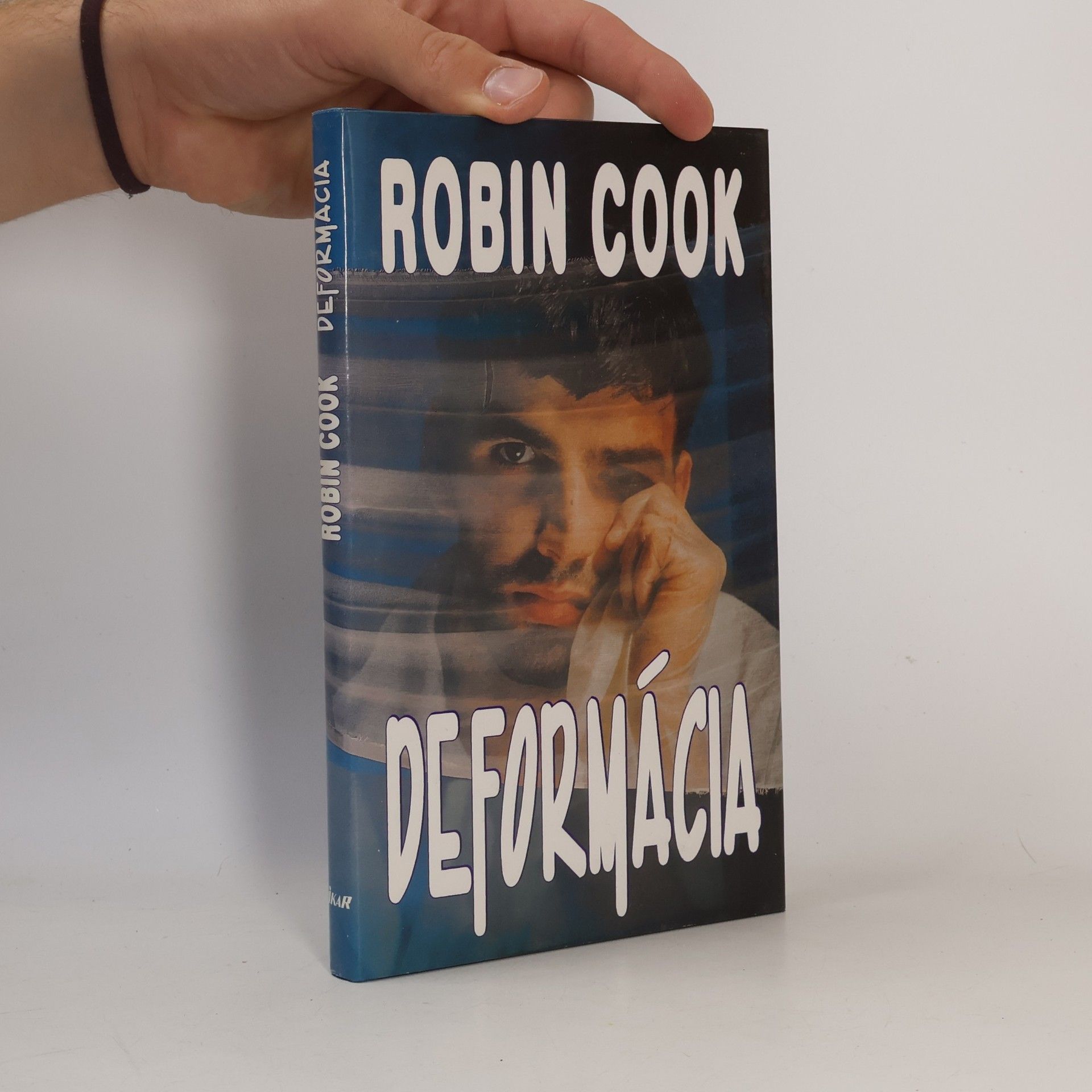 Robin Cook Deformácia