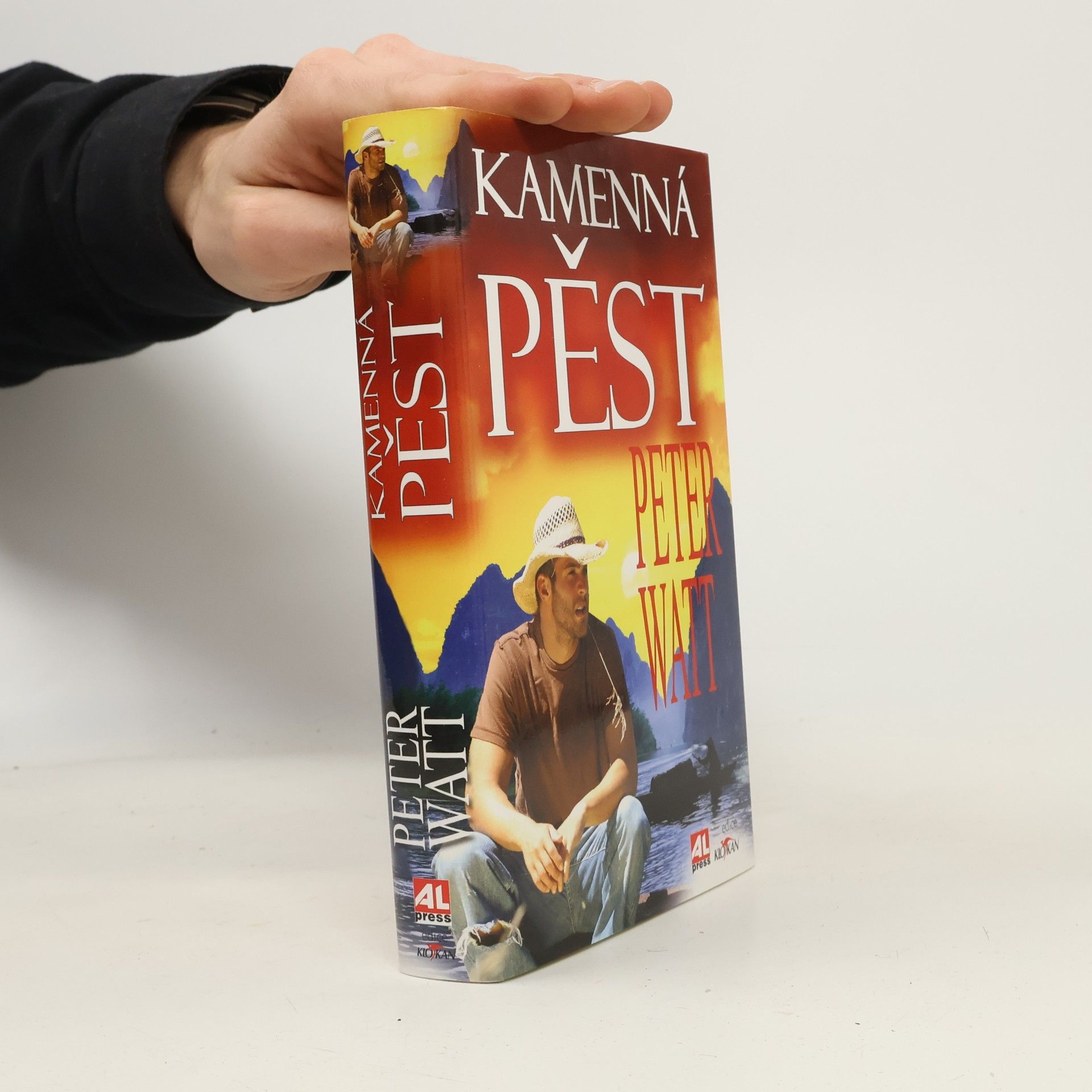 Peter Watt Kamenná pěst