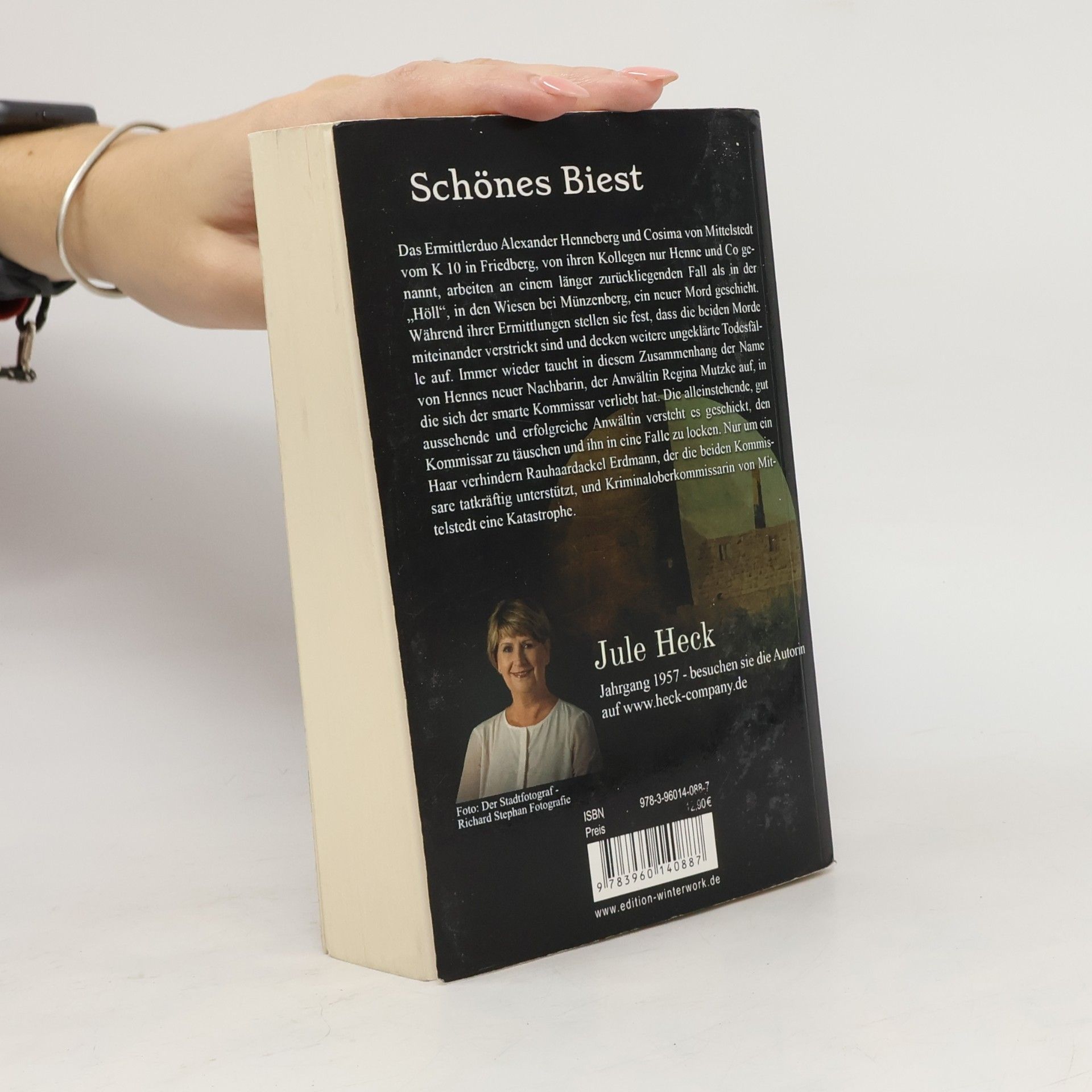 Jule Heck Tod im Schatten der Burg - Schönes Biest