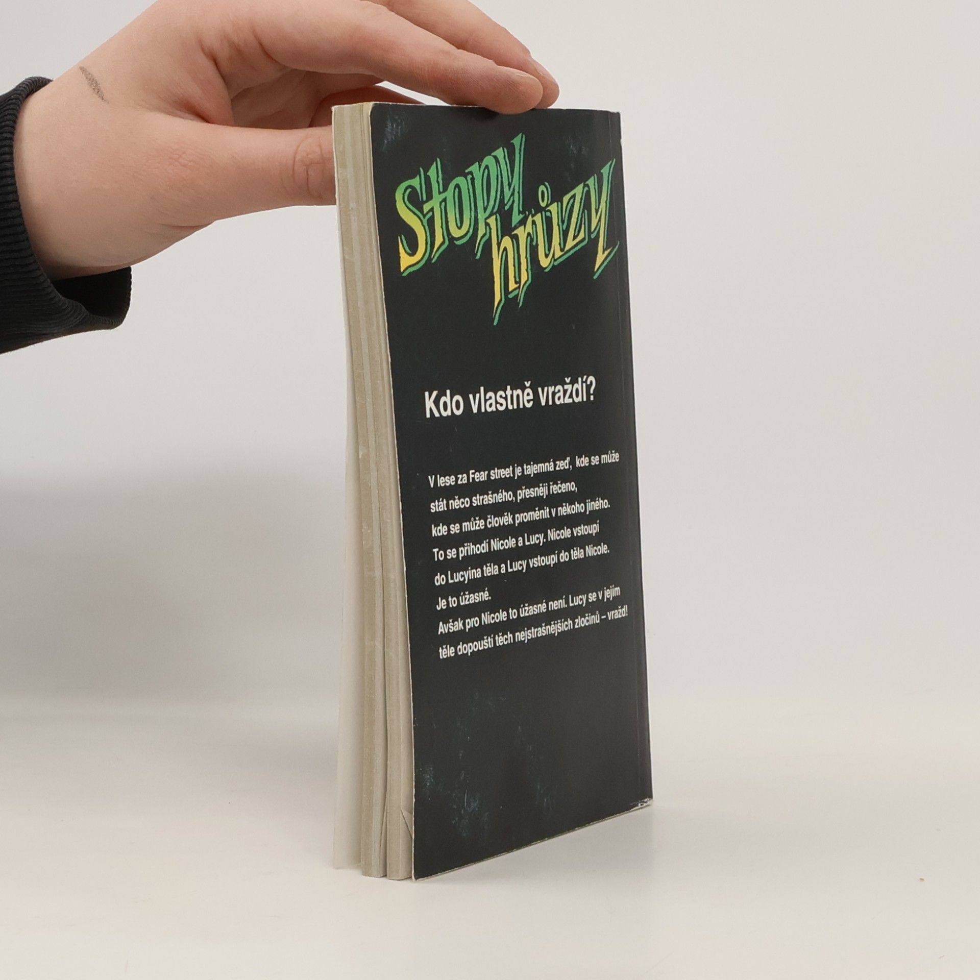 R. L. Stine V cizím těle. Stopy hrůzy 70