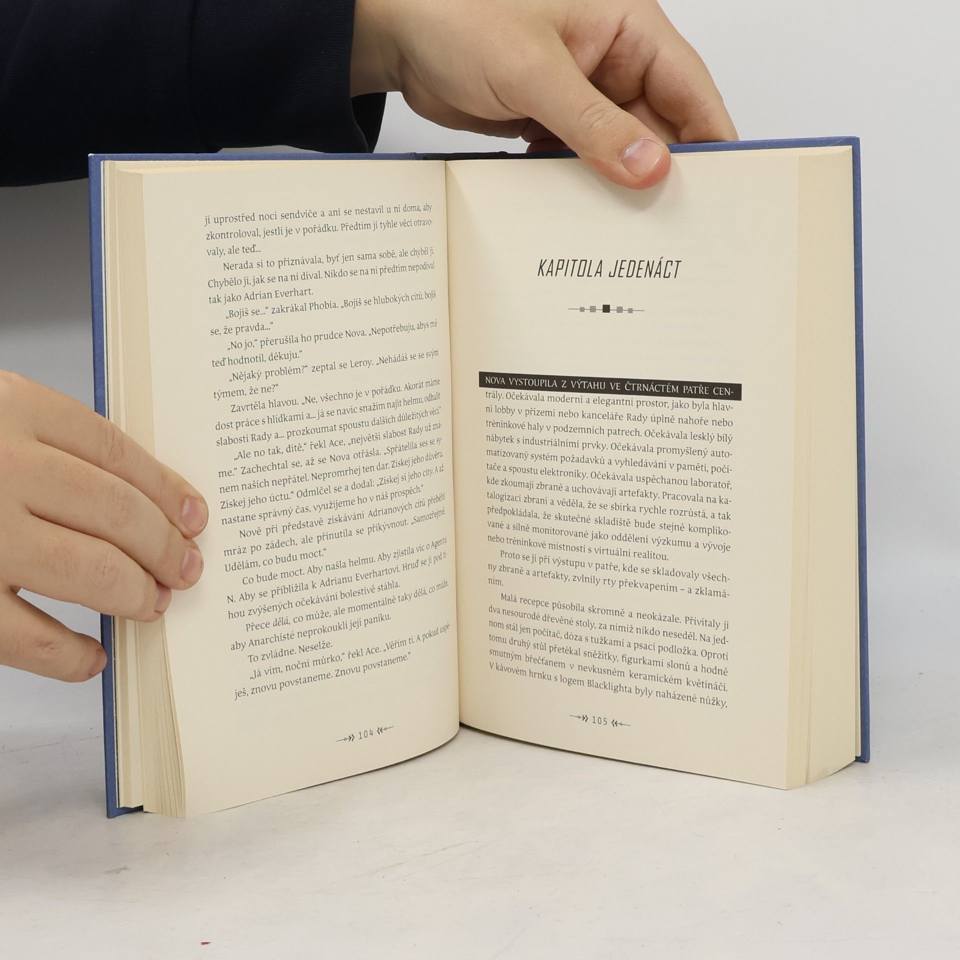 Marissa Meyer Protivníci