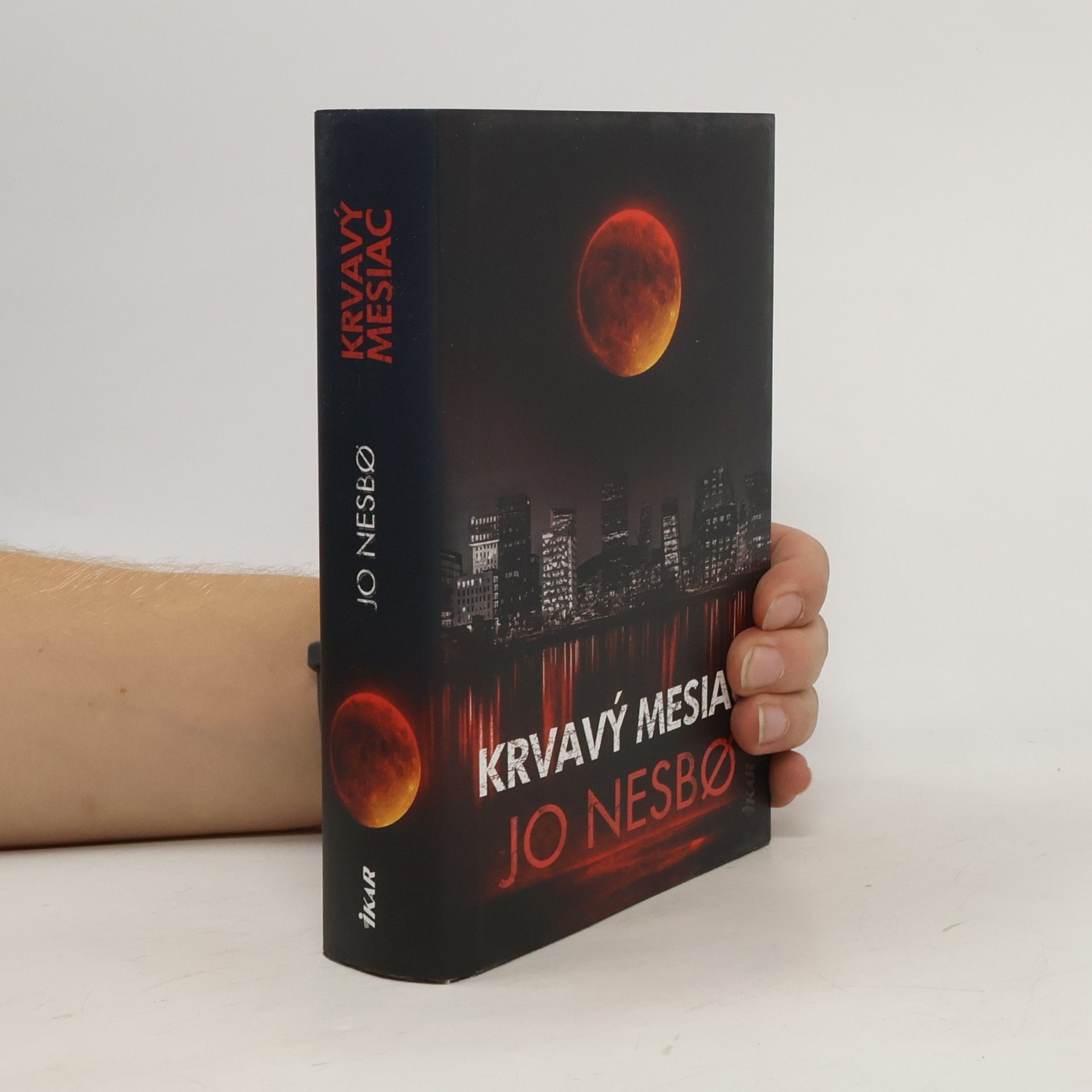 Jo Nesbø Krvavý mesiac