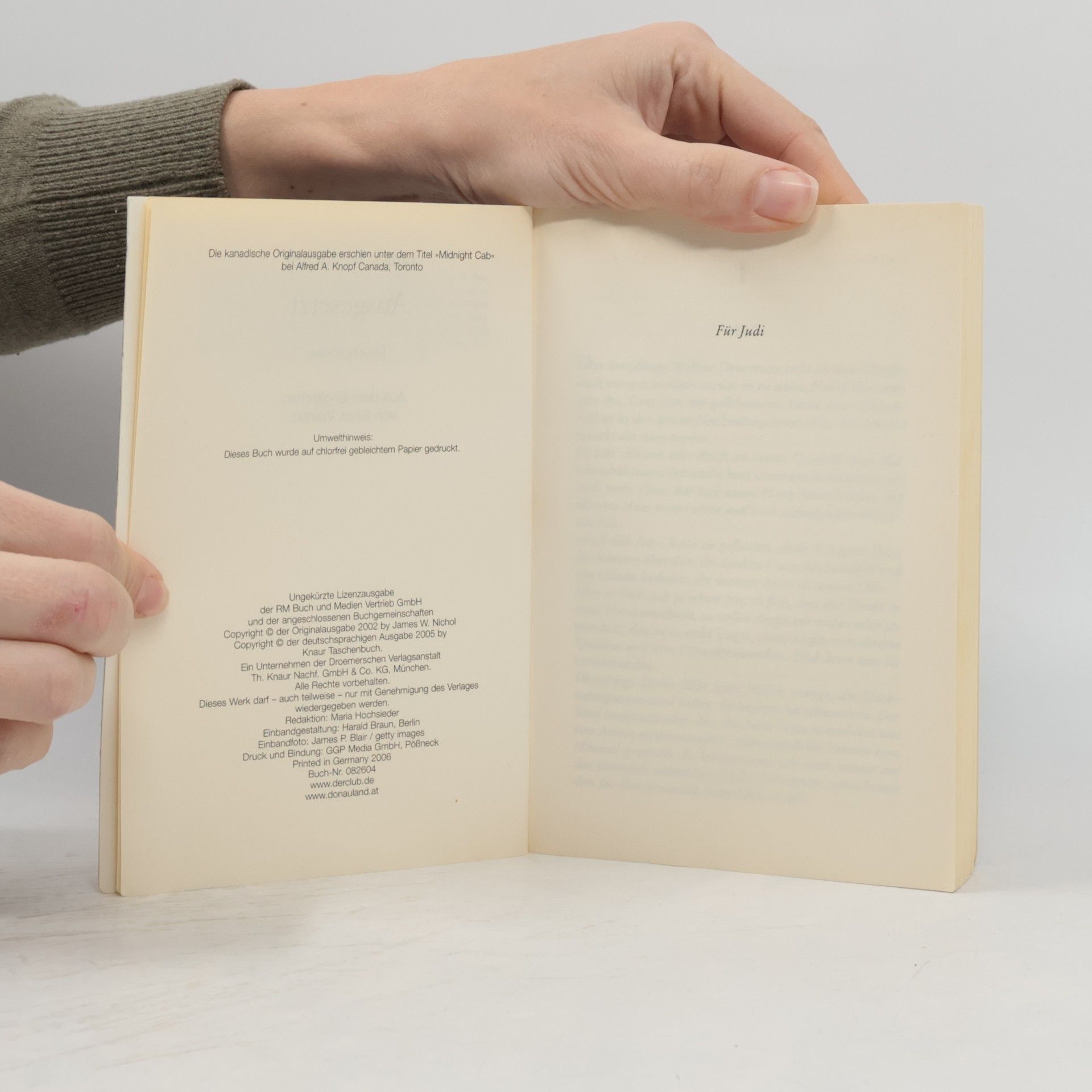 James W. Nichol Ausgesetzt