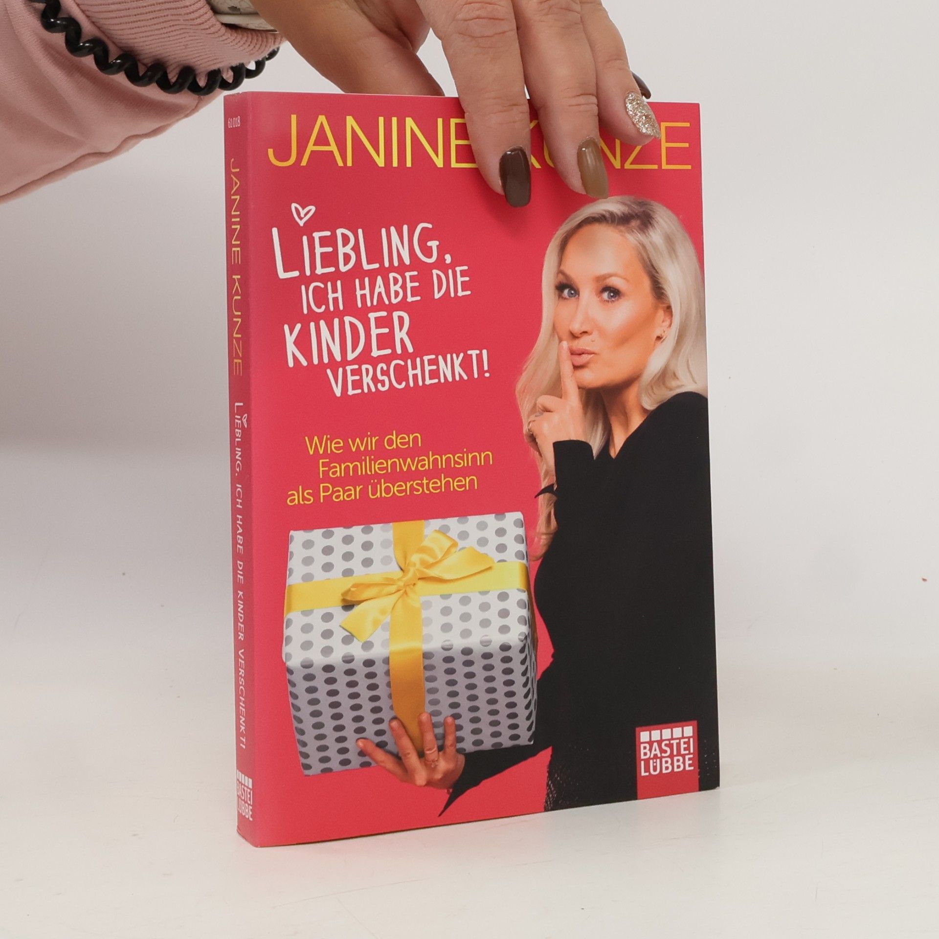 Janine Kunze Liebling, ich habe die Kinder verschenkt!