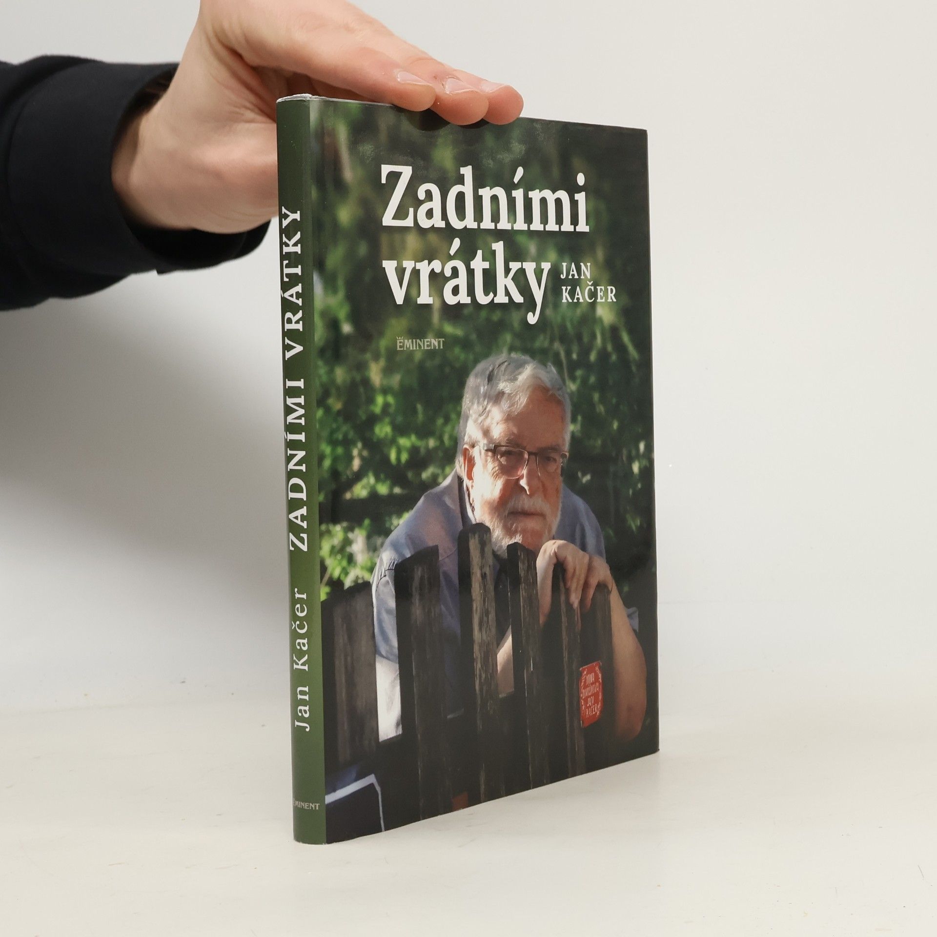 Zadními vrátky