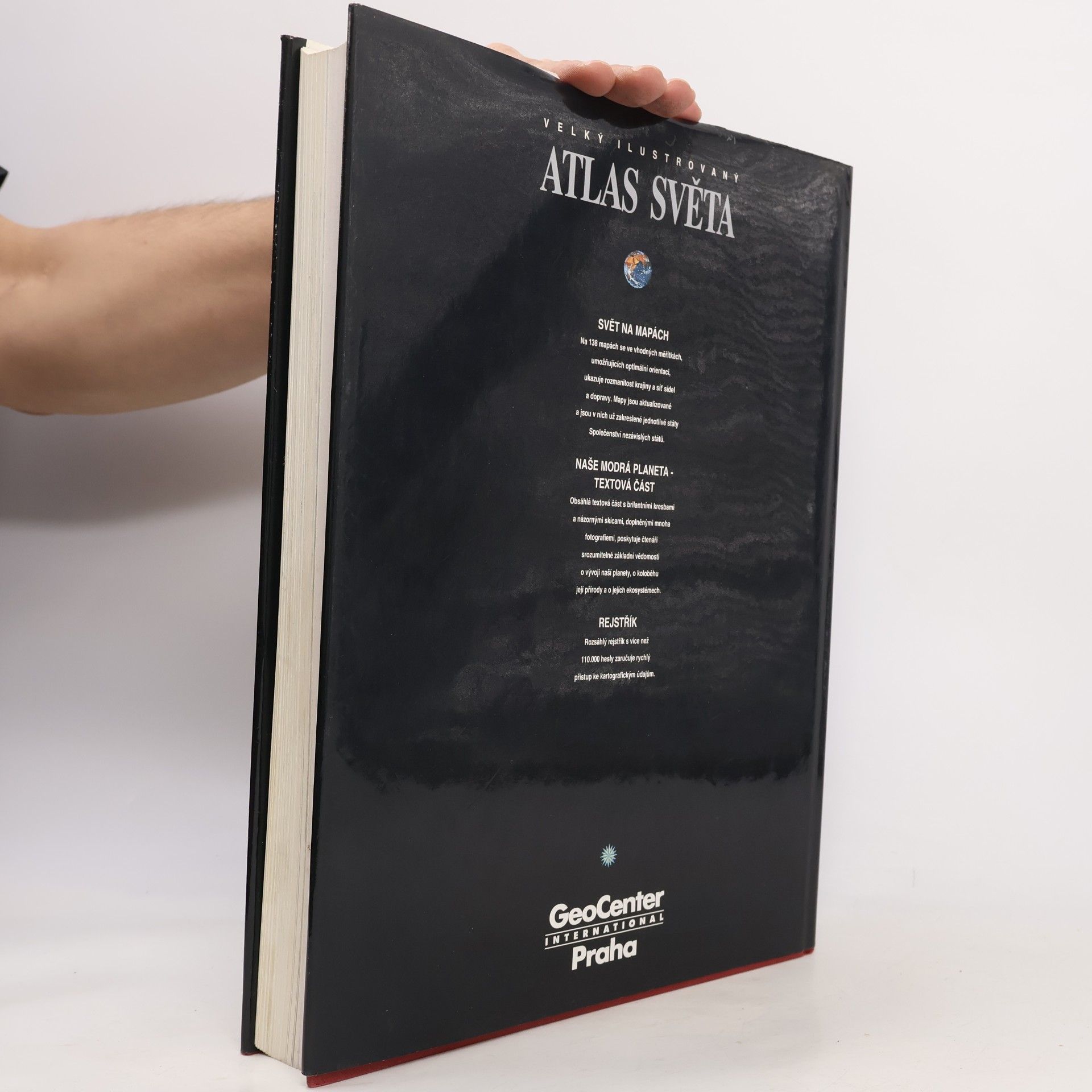 Helena Kholová Velký ilustrovaný atlas světa