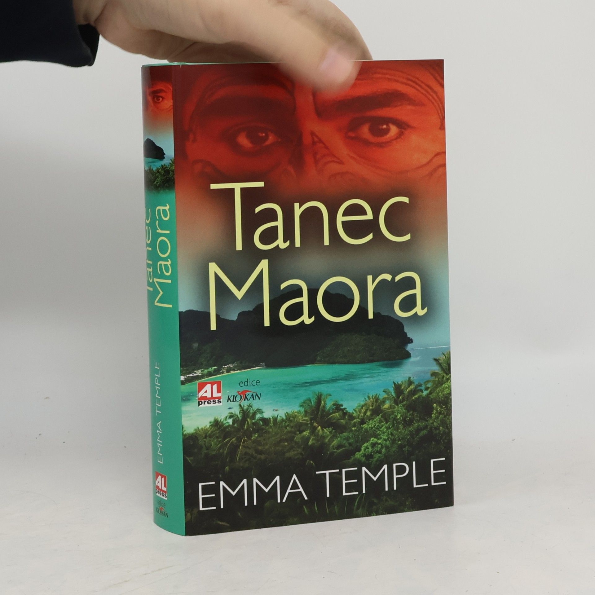Emma Temple Tanec Maora