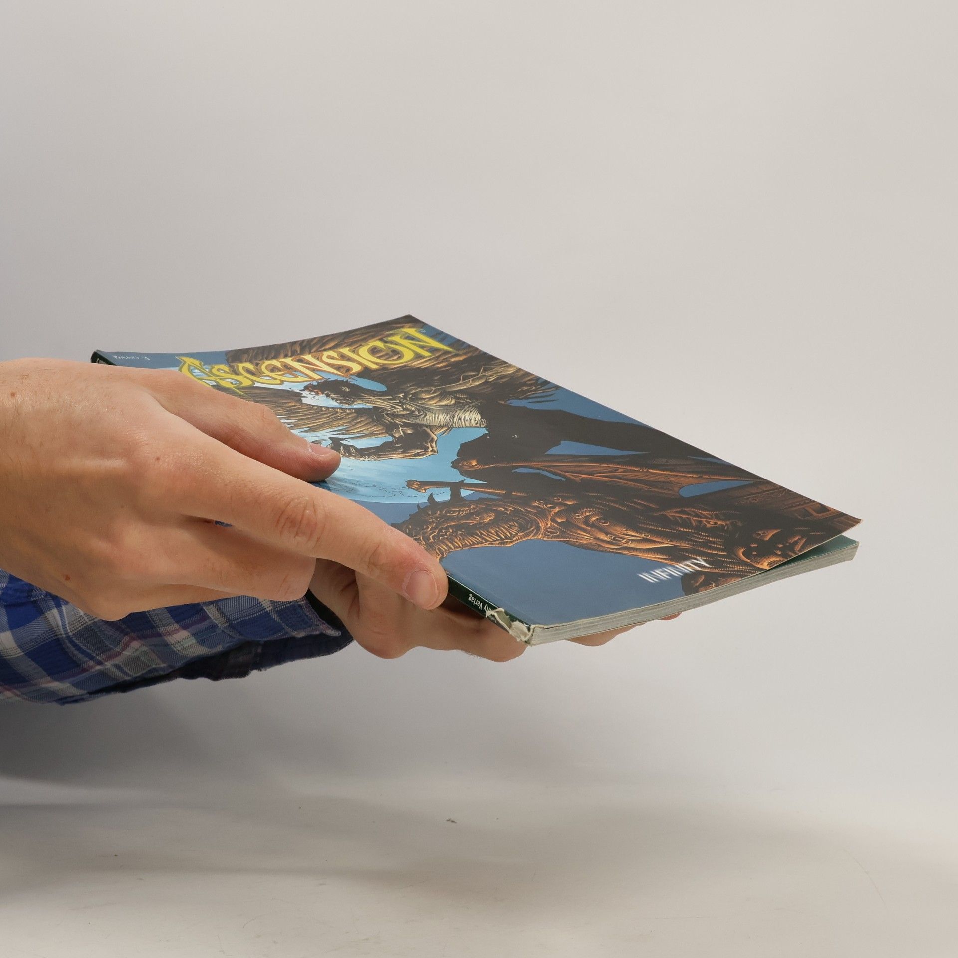 Davio Finch Ascension 3