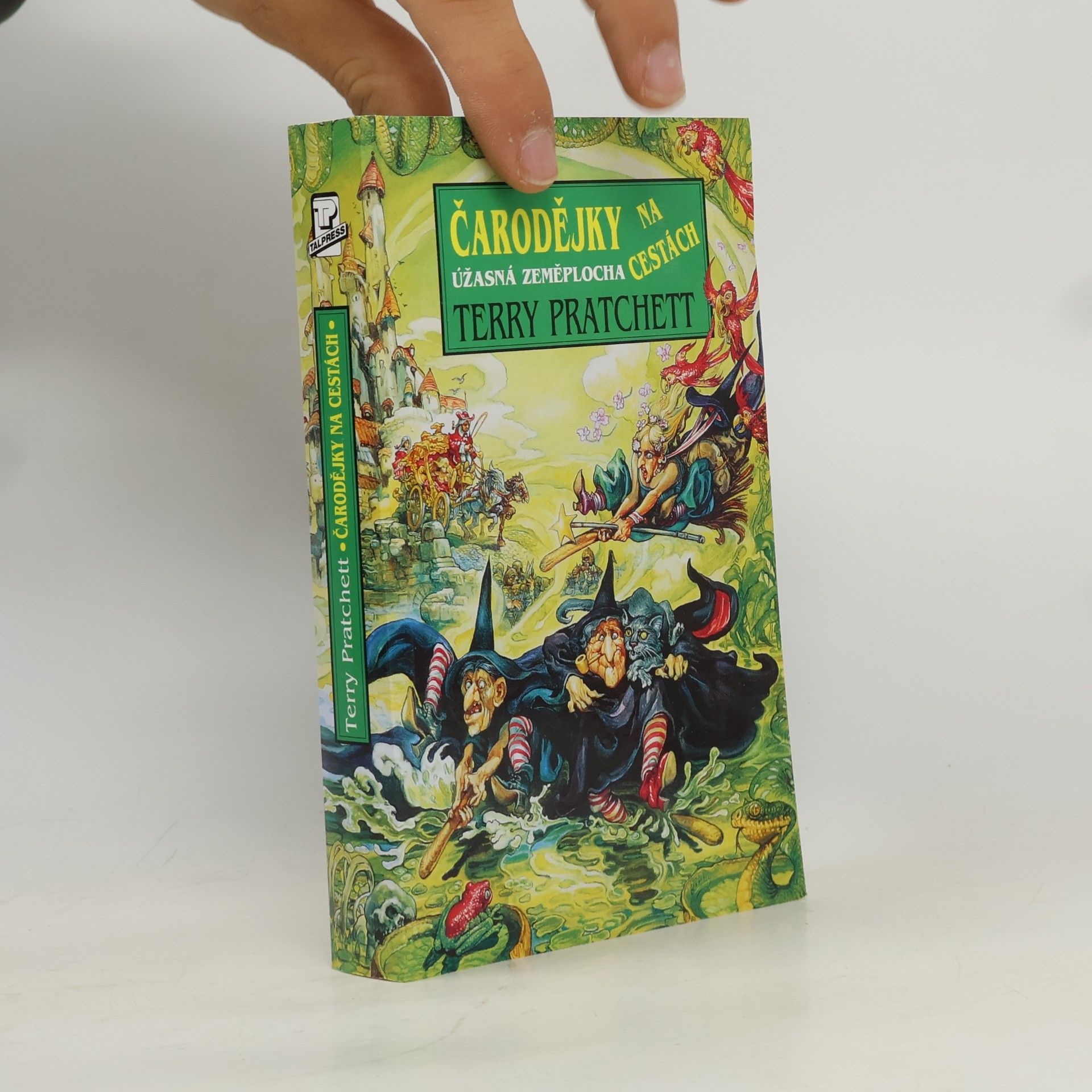 Terry Pratchett Čarodějky na cestách