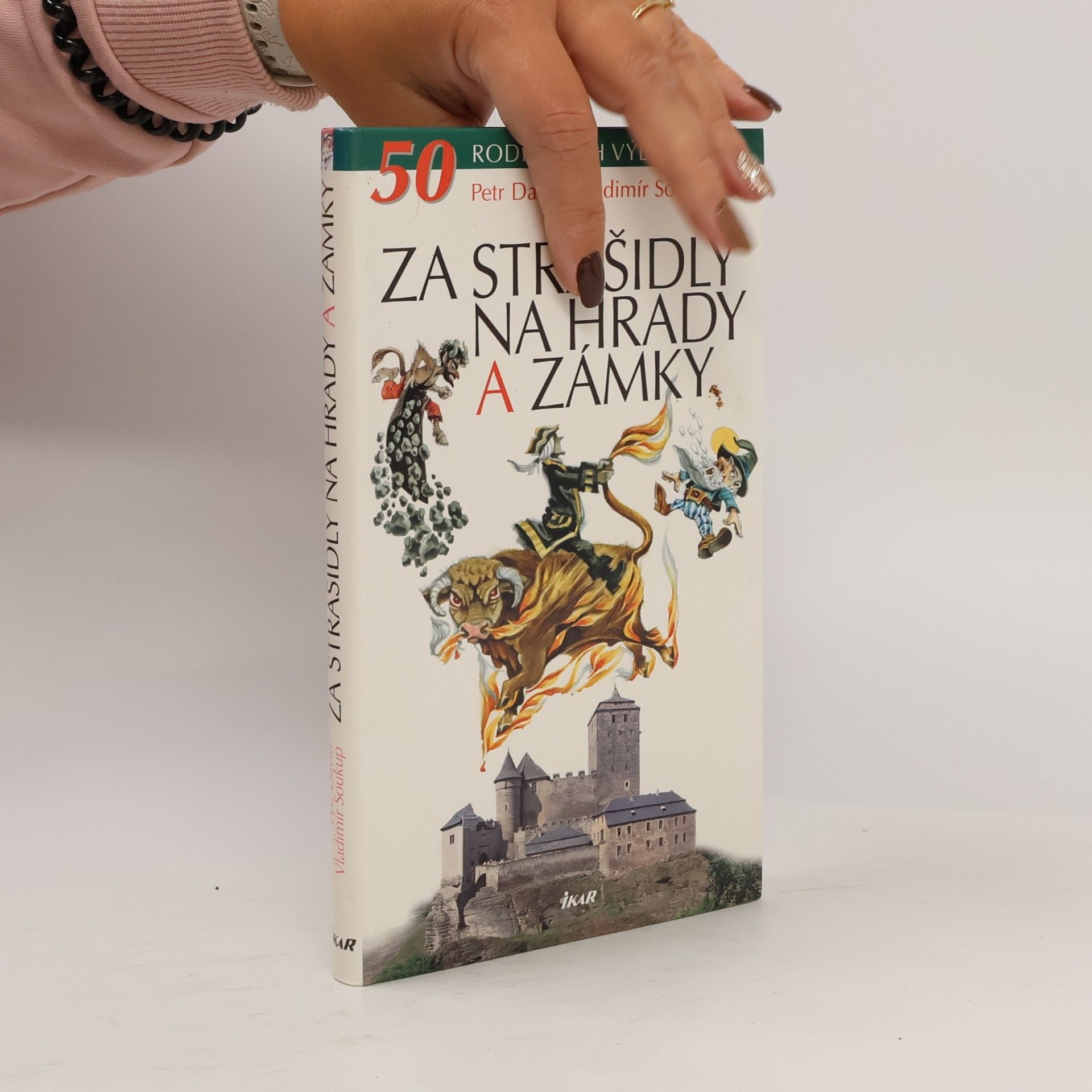 Za strašidly na hrady a zámky