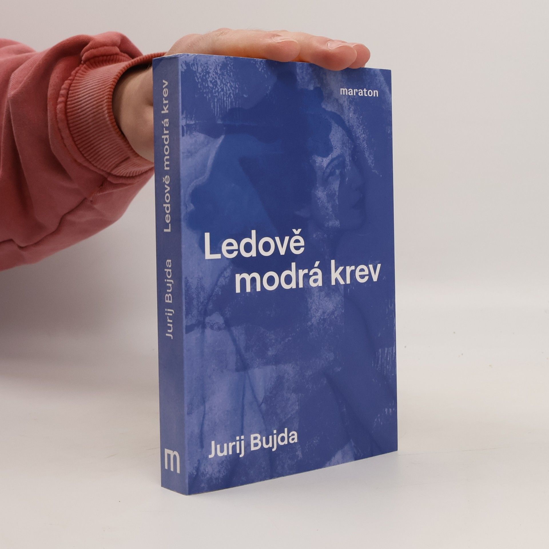 Ledově modrá krev