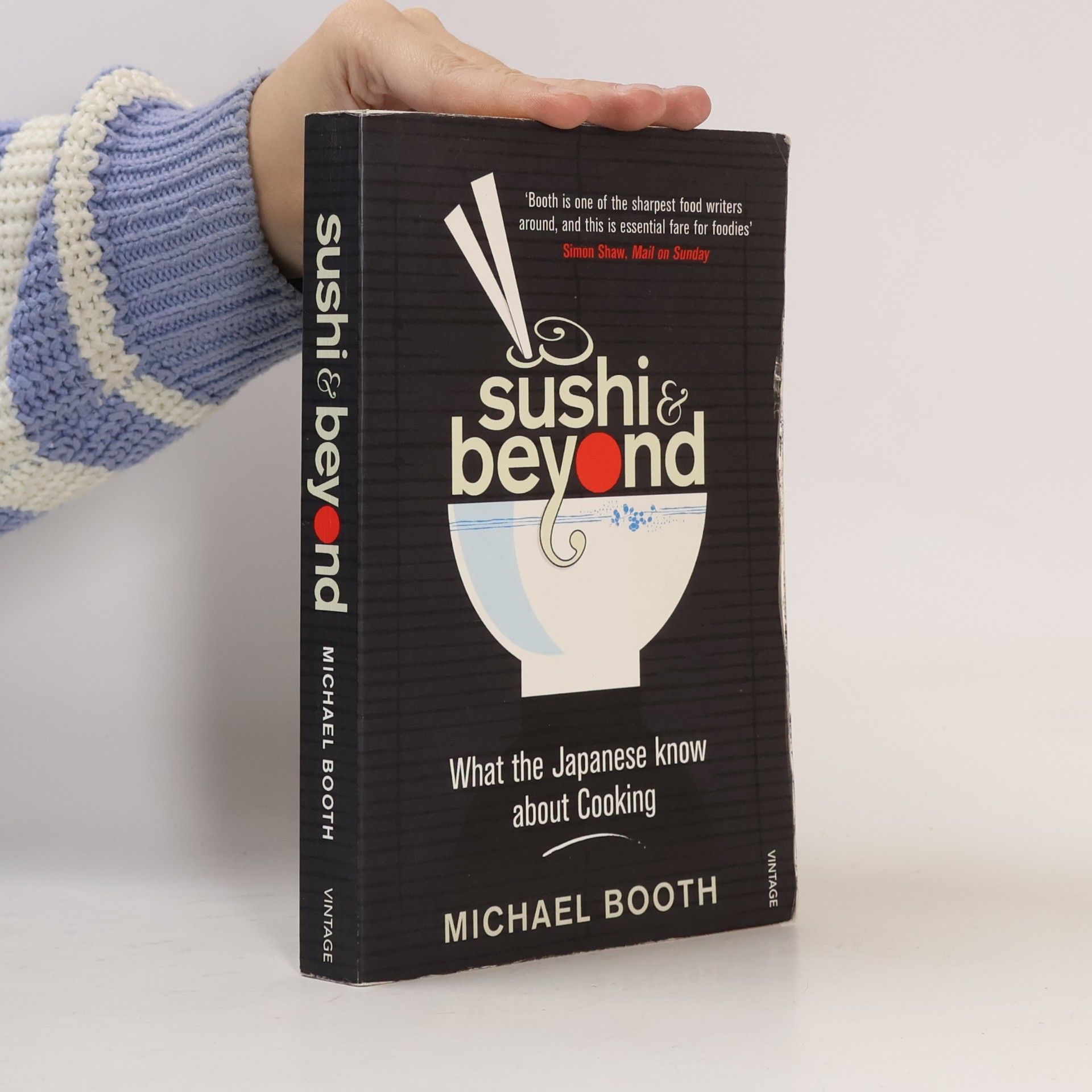 Sushi and beyond : what the Japanese know about cooking