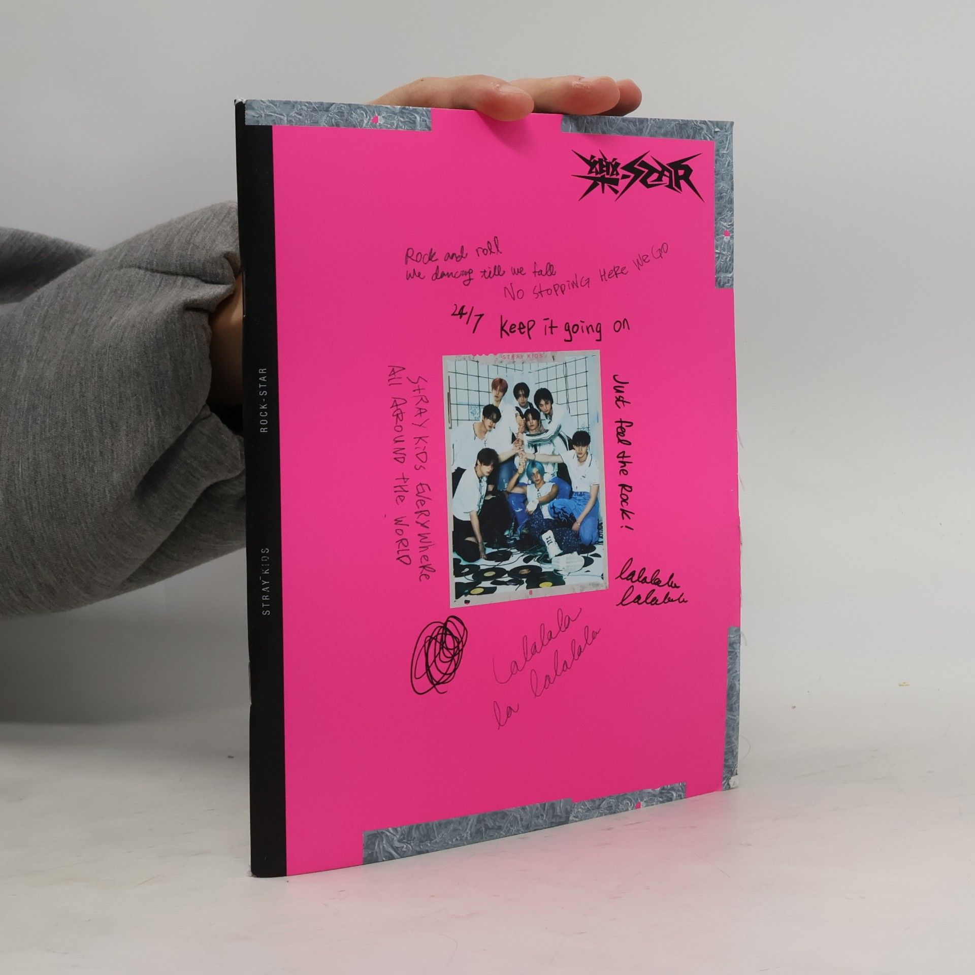 Stray Kids 스트레이 키즈 ROCK-STAR