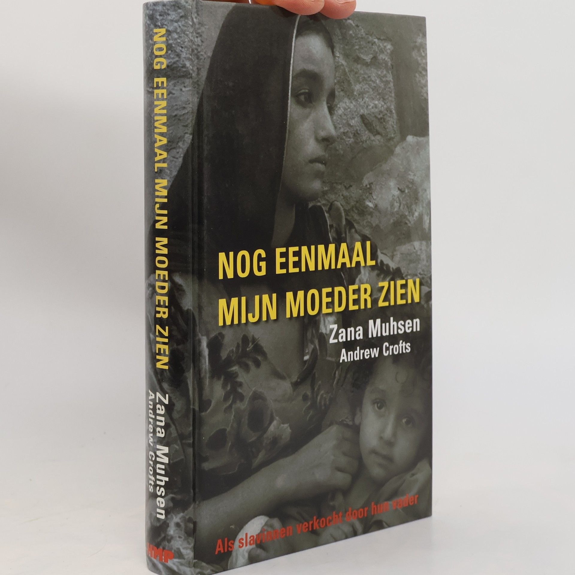 Nog eenmaal mijn moeder zien. Als slavinnen verkocht door hun vader