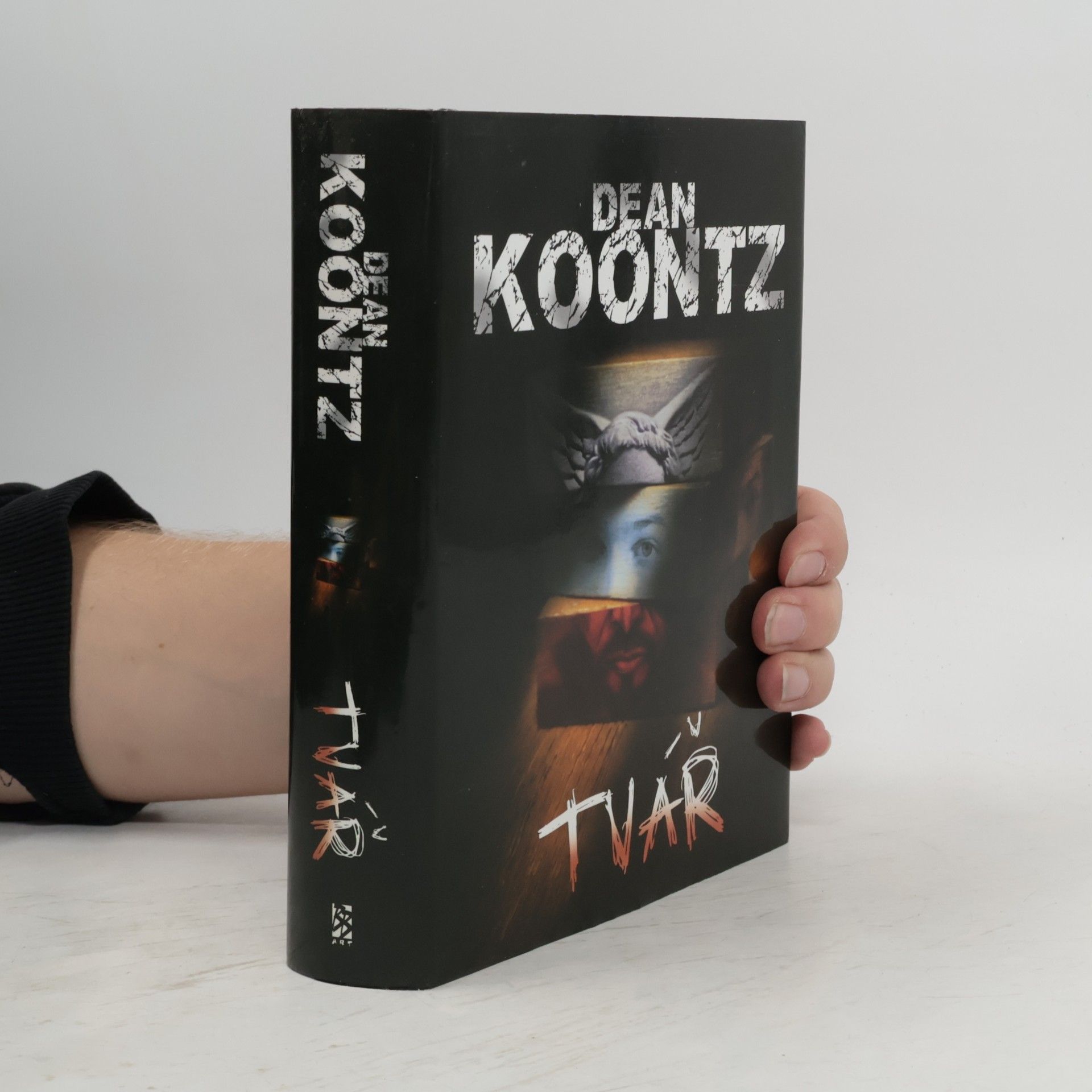 Dean Ray Koontz Tvář