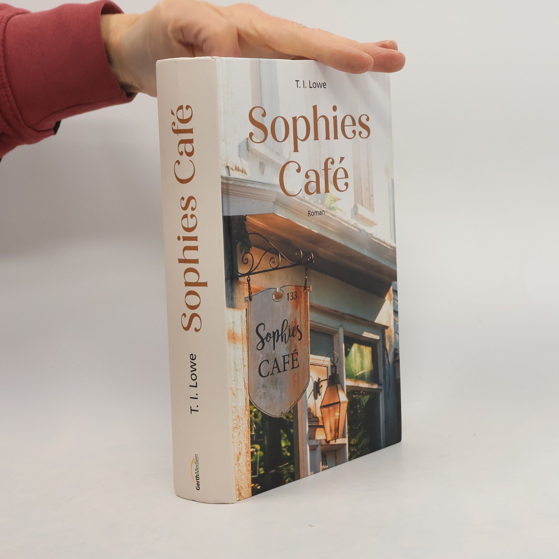 Lowe Ray Sophies Café