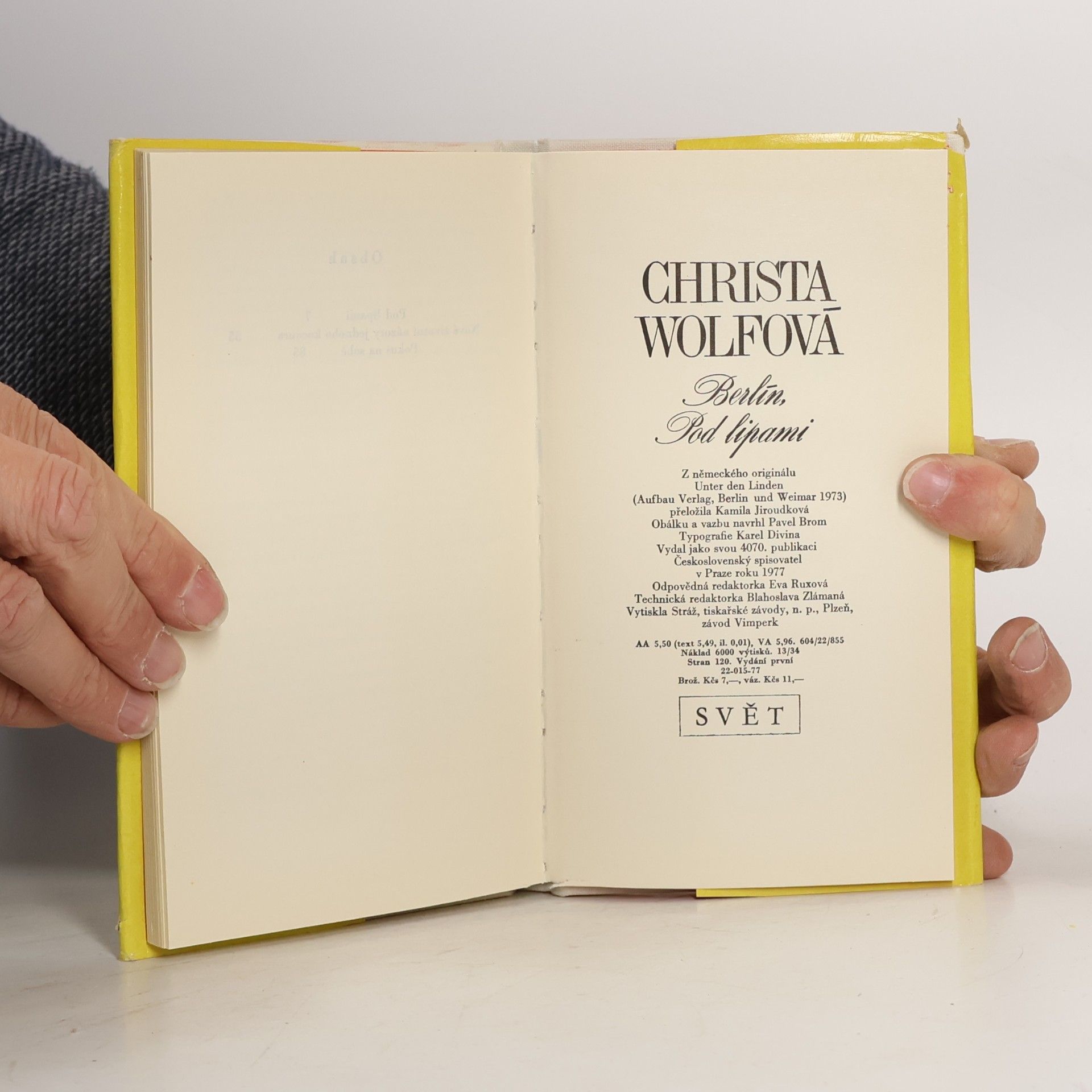 Christina Wolff Berlín, Pod lipami