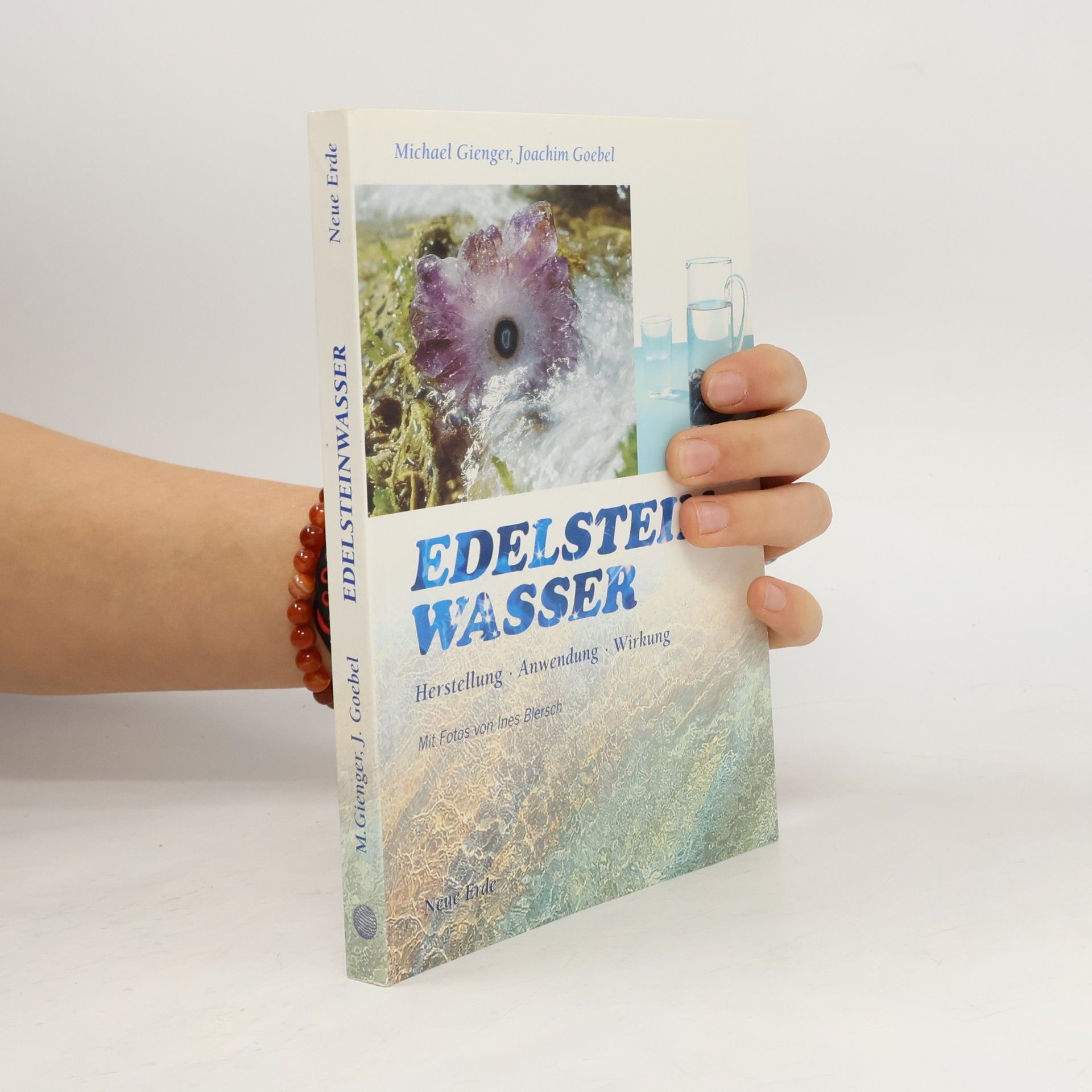 Edelsteinwasser