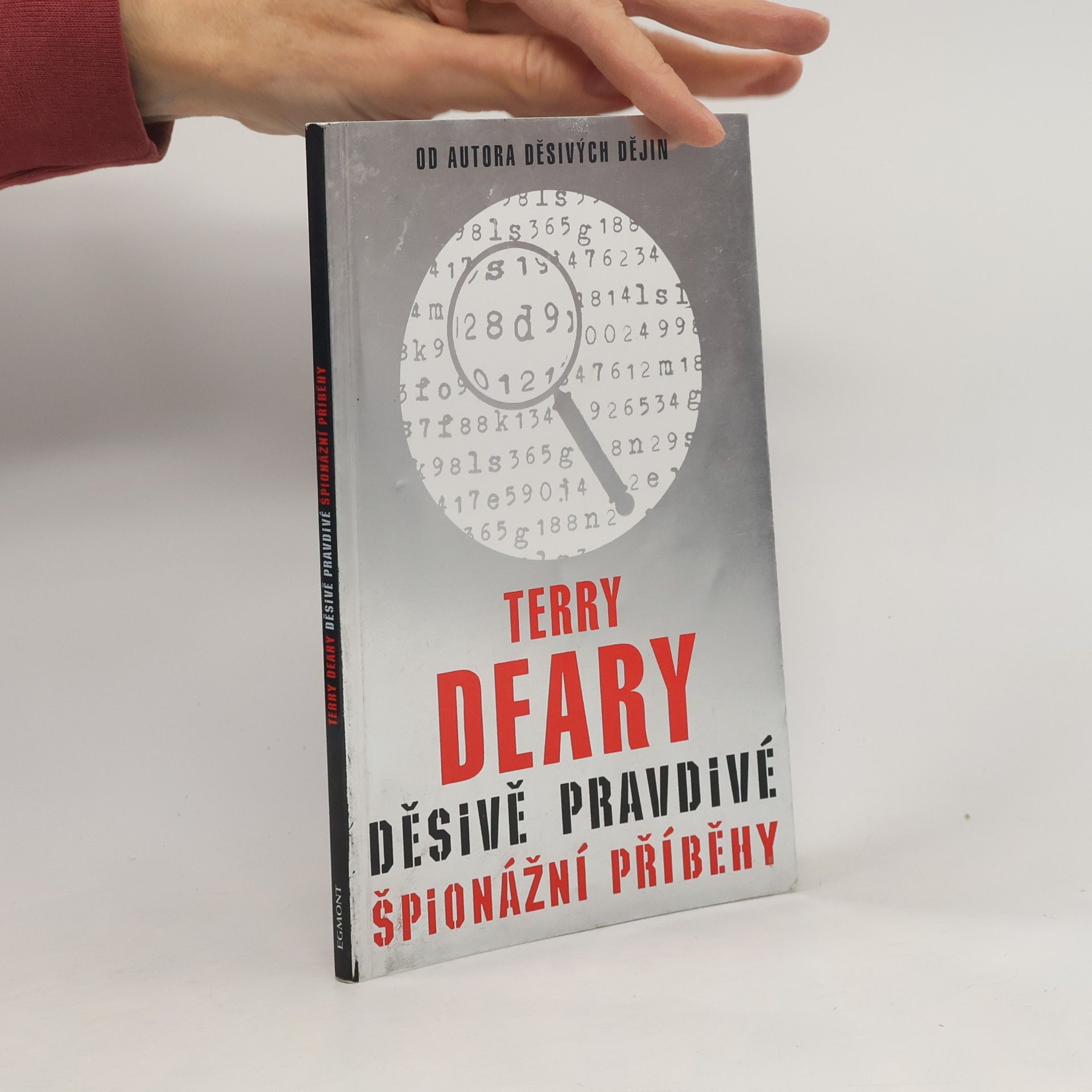 Terry Deary Děsivě pravdivé špionážní příběhy